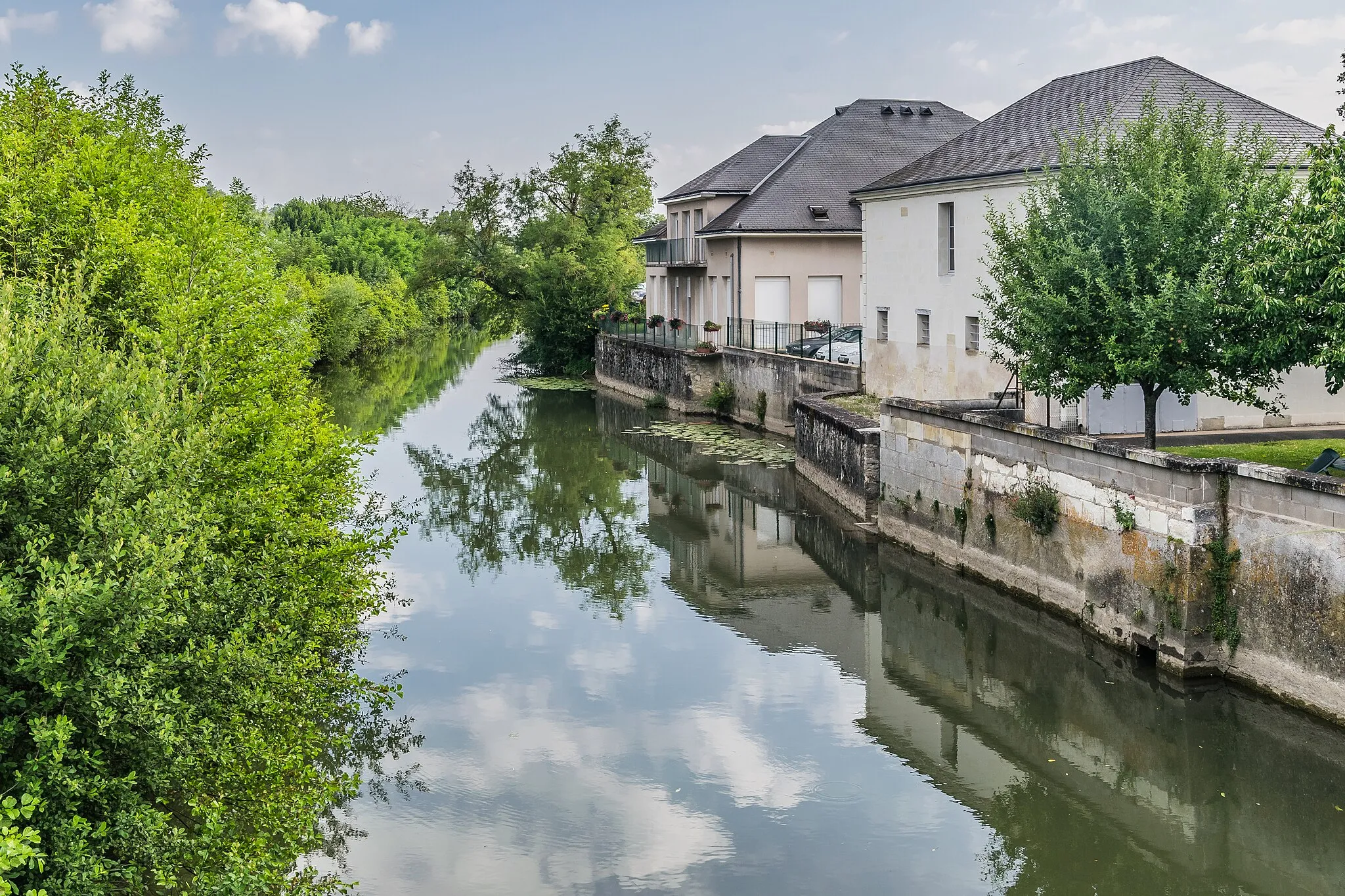 Photo showing: Indre river in Loches, Indre-et-Loire, France