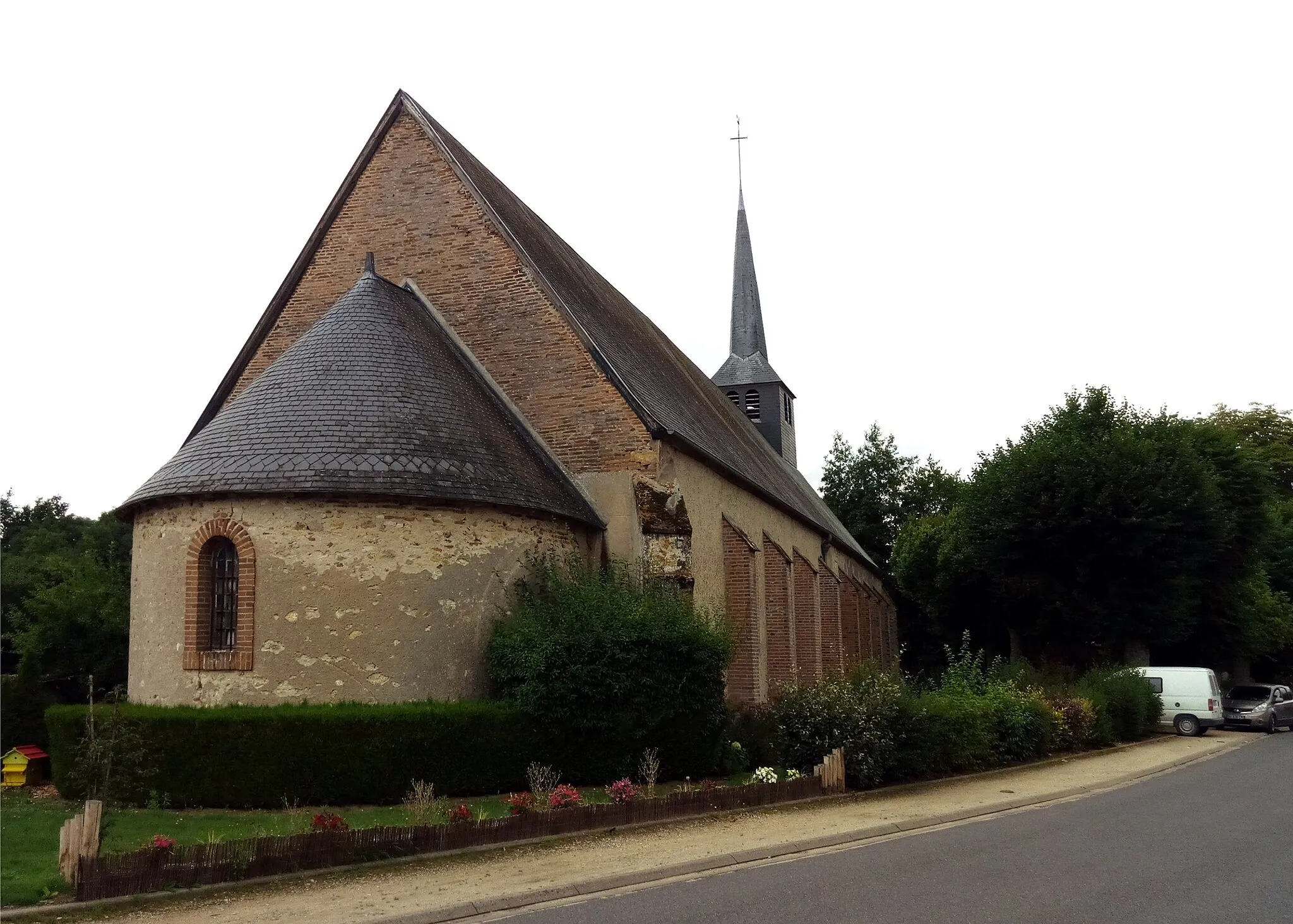 Photo showing: Église Saint Pierre de Vieilles-Maisons-sur-Joudry, Loiret, France.