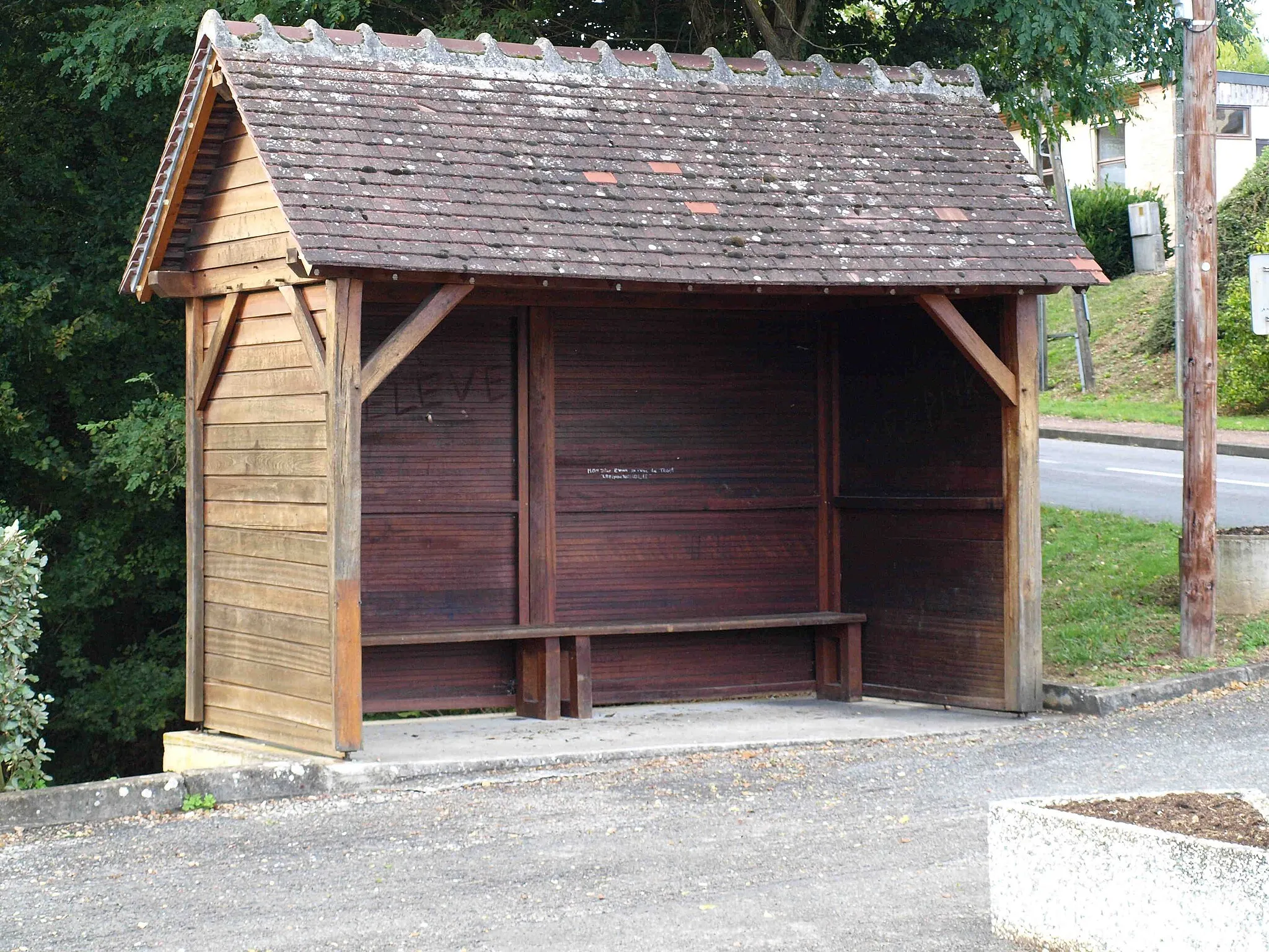 Photo showing: Saint-Firmin-des-Bois (Loiret, France) ; aubette.