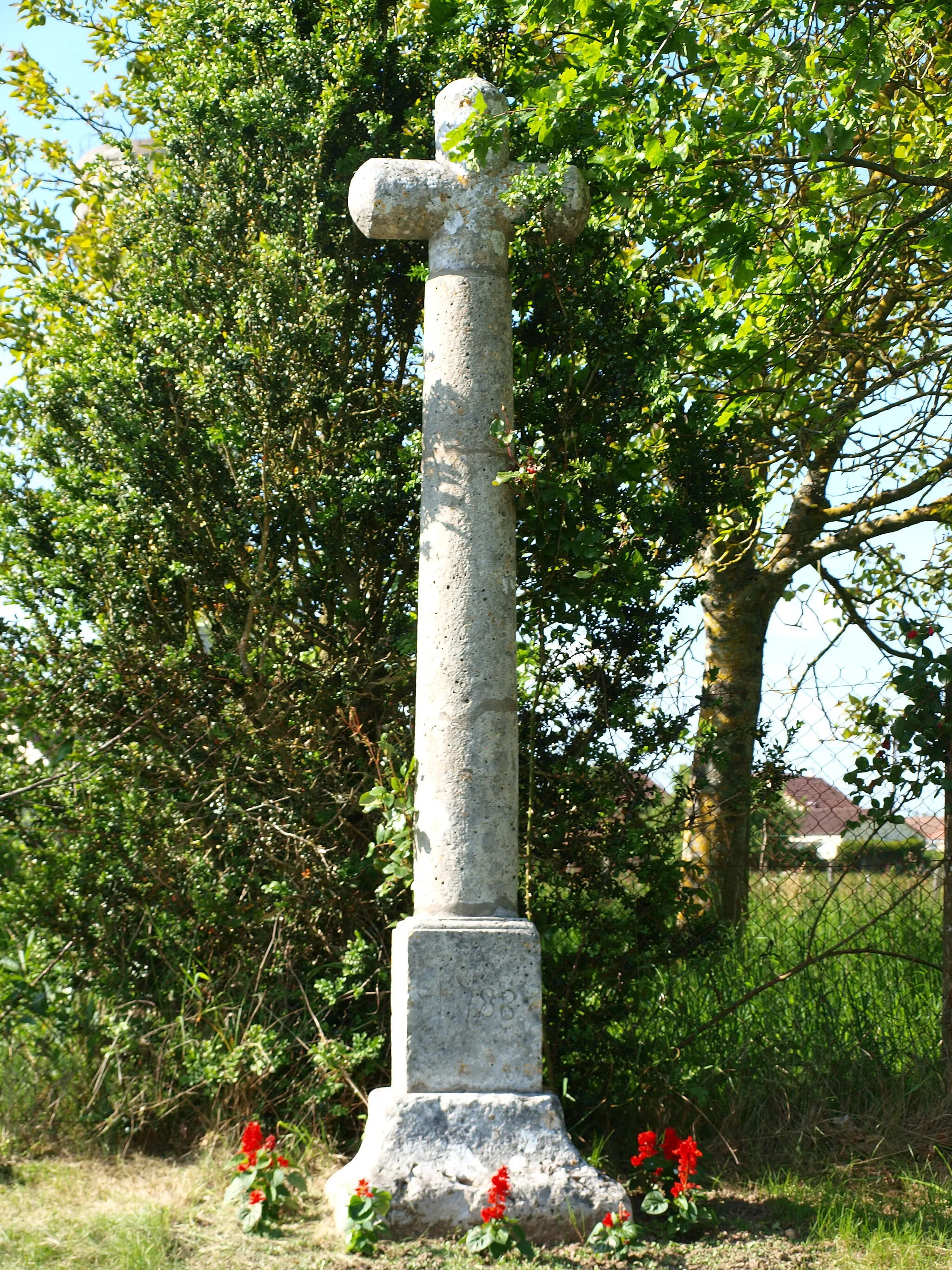 Photo showing: Le Bignon-Mirabeau (Loiret, France) , croix