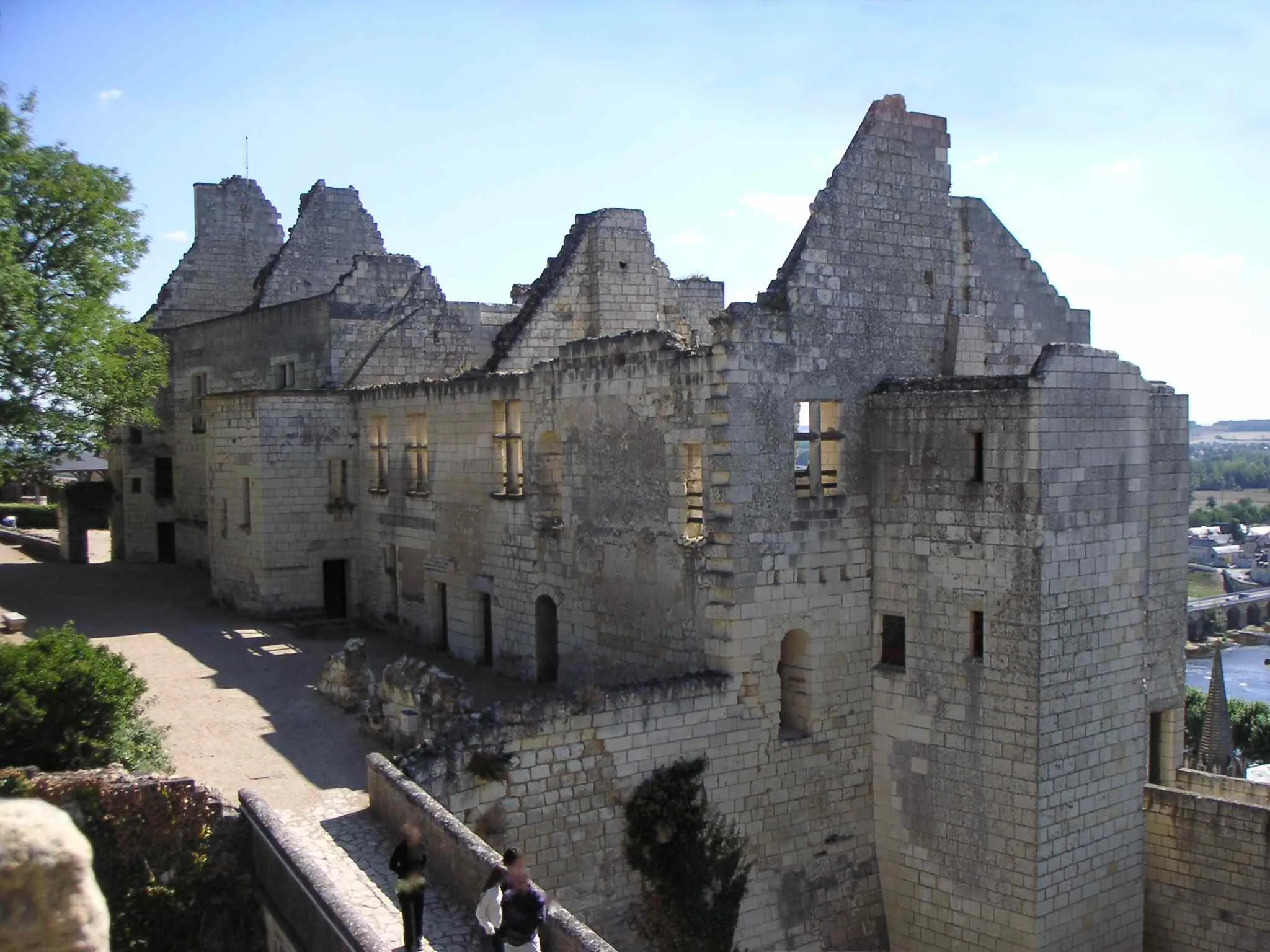 Photo showing: Logis royaux du château de Chinon (France)