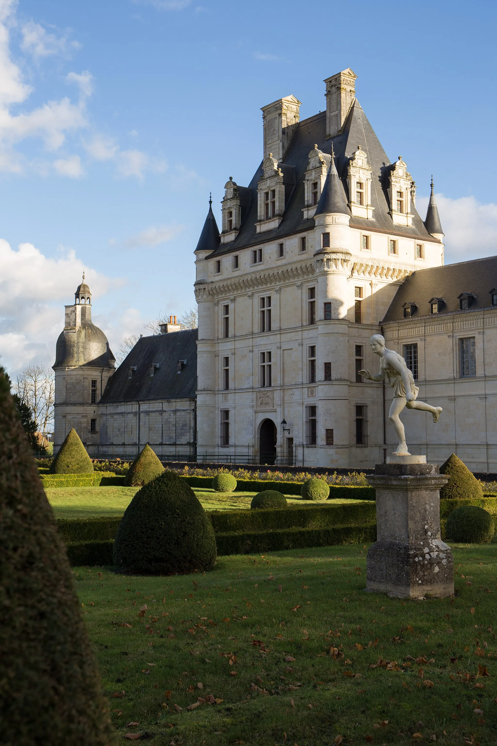 Photo showing: Château de Valençay (pavillon d'entrée)