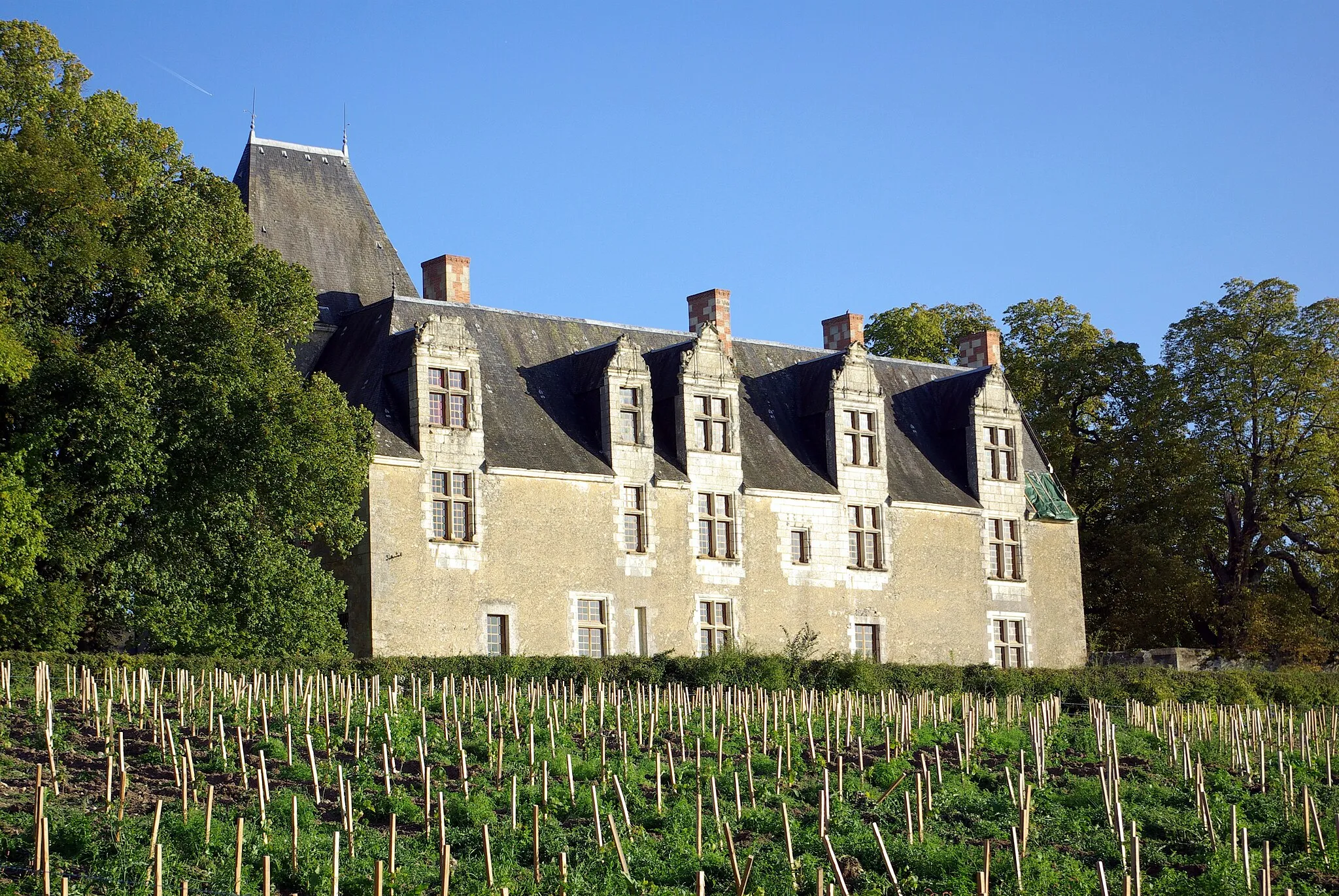 Photo showing: This building is en partie classé, en partie inscrit au titre des monuments historiques de la France. It is indexed in the base Mérimée, a database of architectural heritage maintained by the French Ministry of Culture, under the reference PA00097648 .