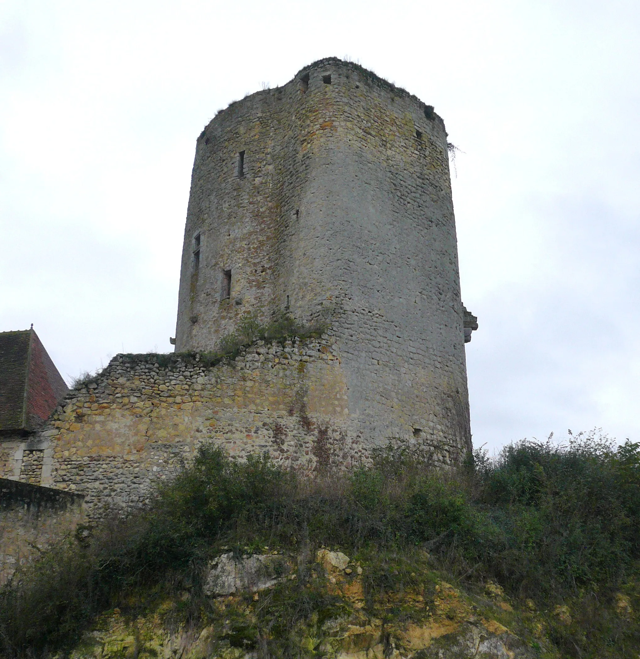 Photo showing: This building is classé au titre des monuments historiques de la France. It is indexed in the base Mérimée, a database of architectural heritage maintained by the French Ministry of Culture, under the reference PA00097908 .