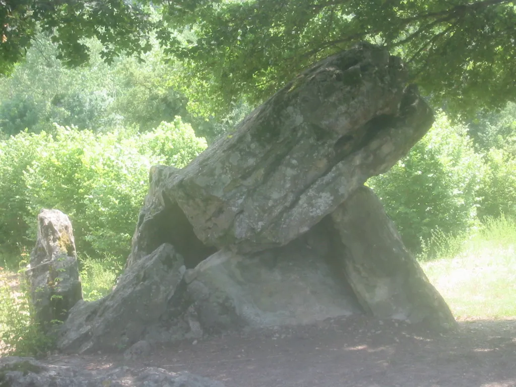 Photo showing: Dolmen de la Pierre Chaude