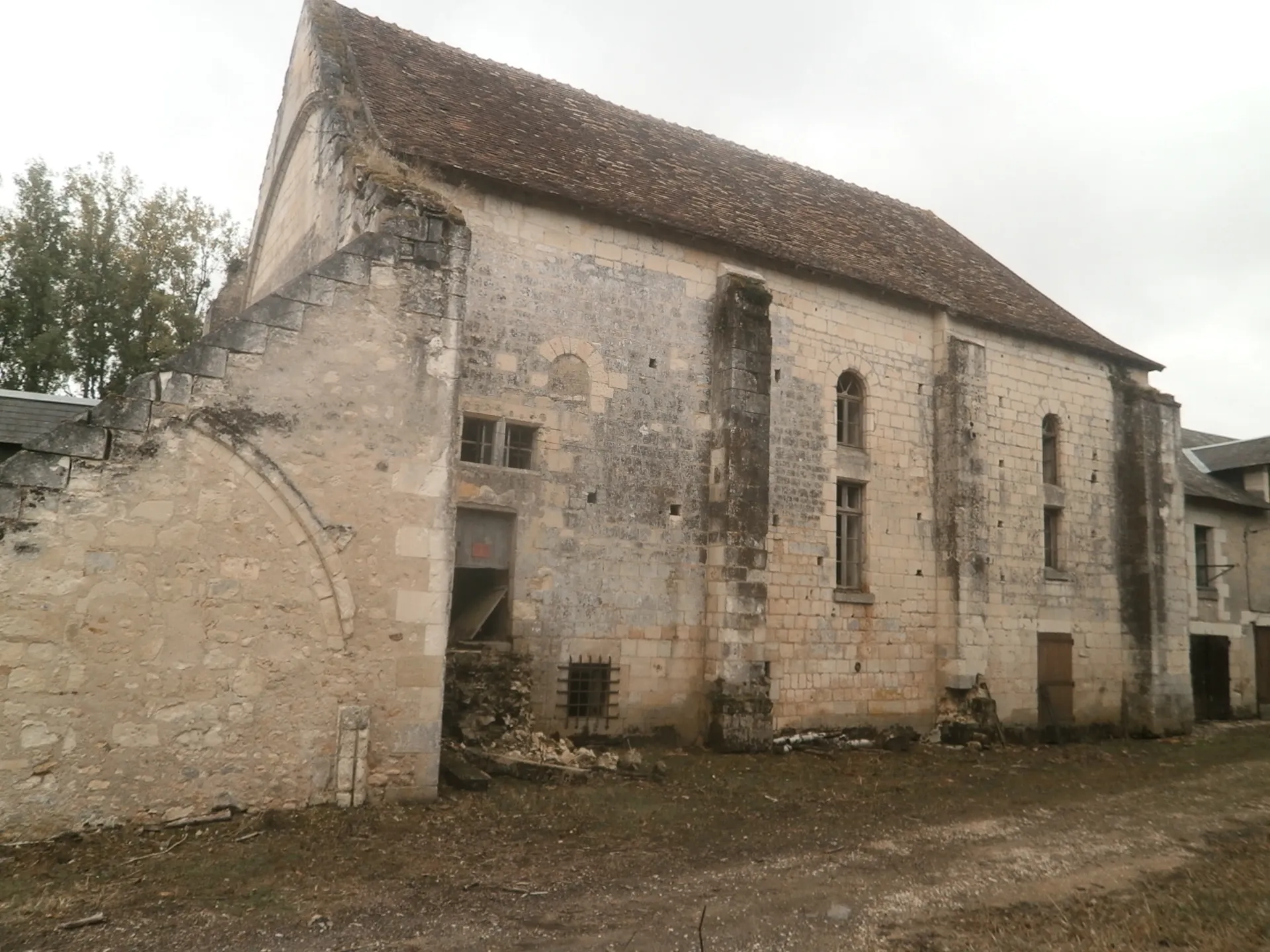 Photo showing: Vue générale de l'ancienne église abbatiale.