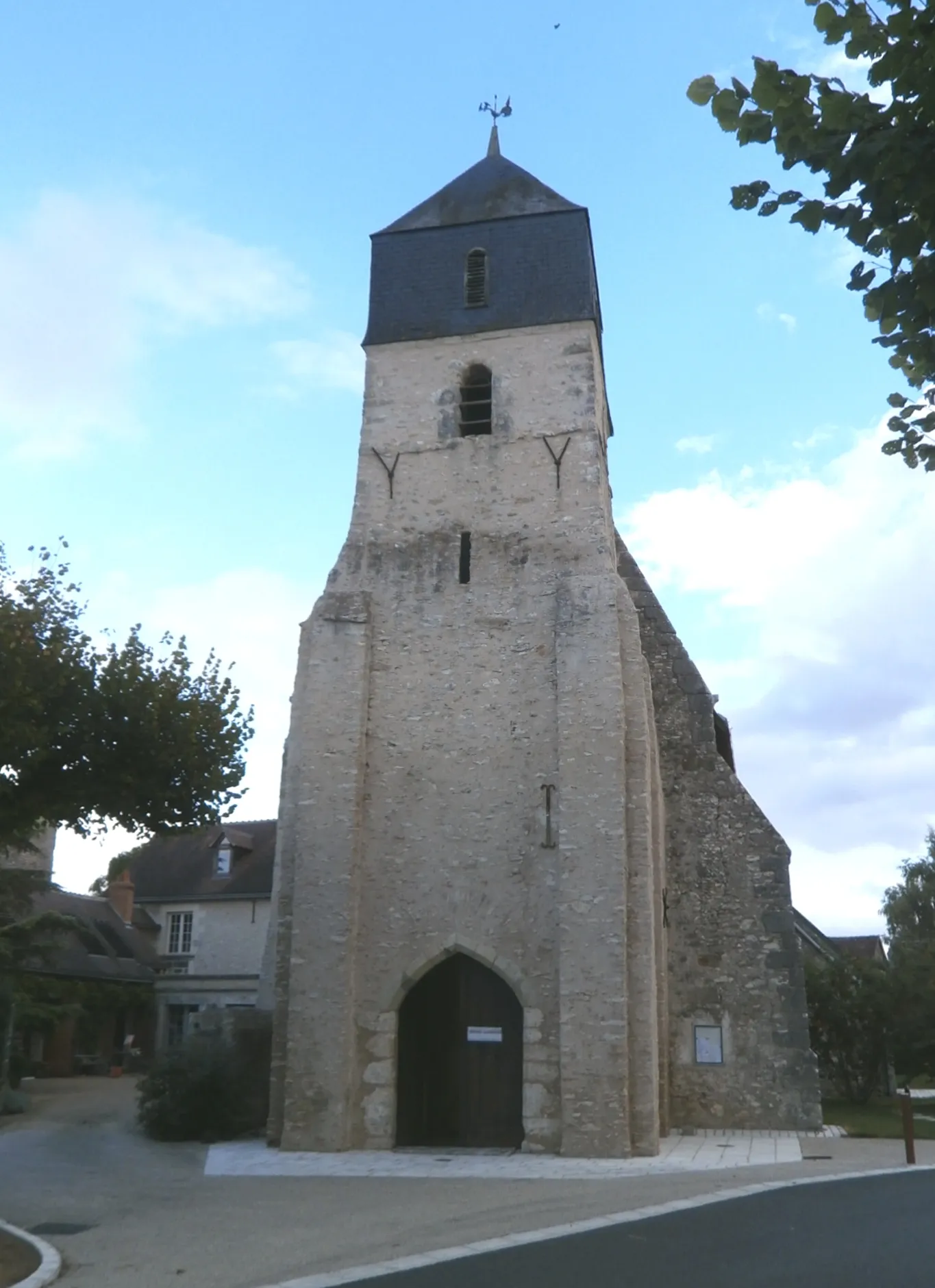 Photo showing: Le clocher de l'église Notre-Dame de Cigogné