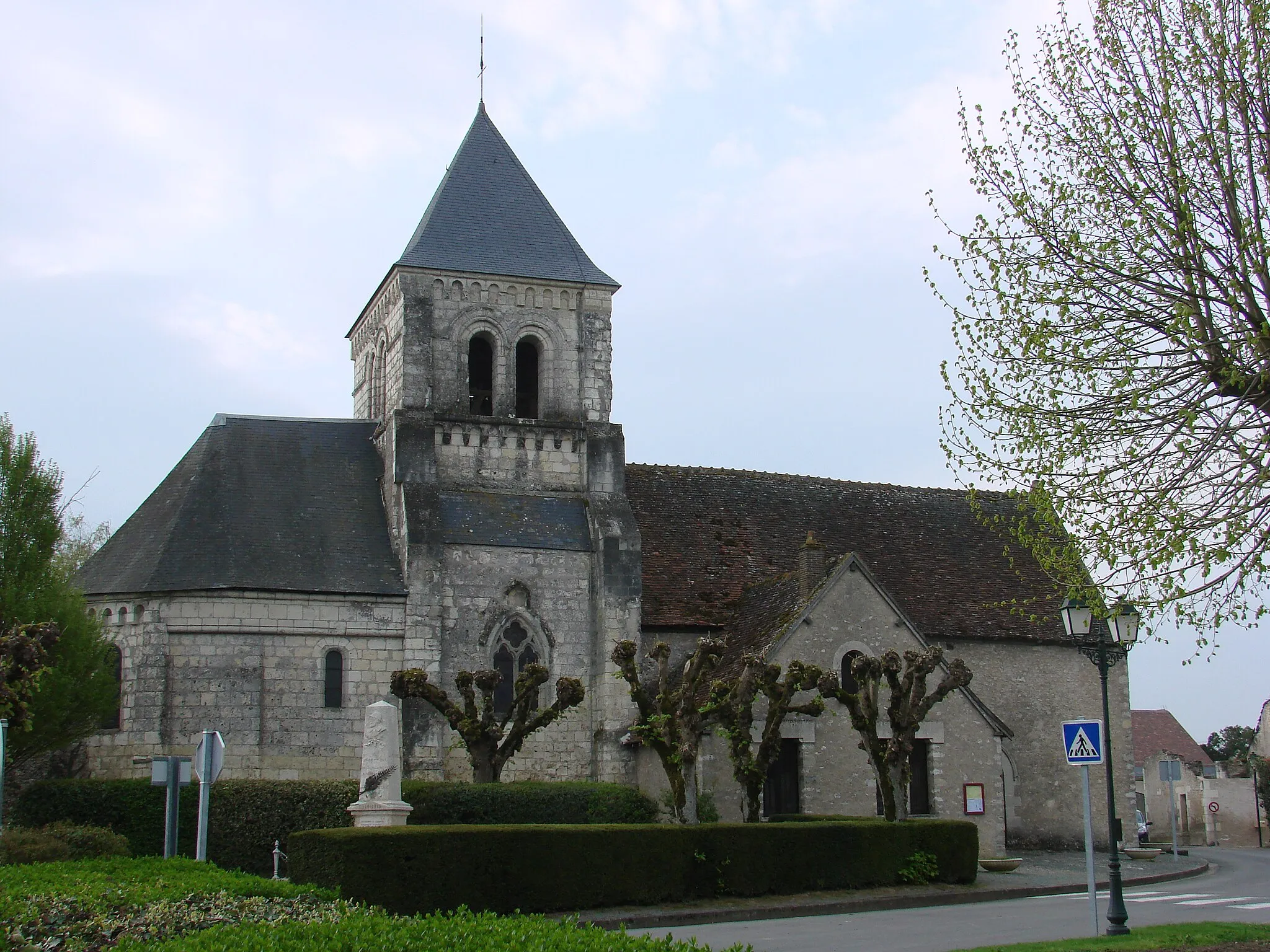 Photo showing: Church Saint-Martin of Sublaines (France, département of Indre-et-Loire)