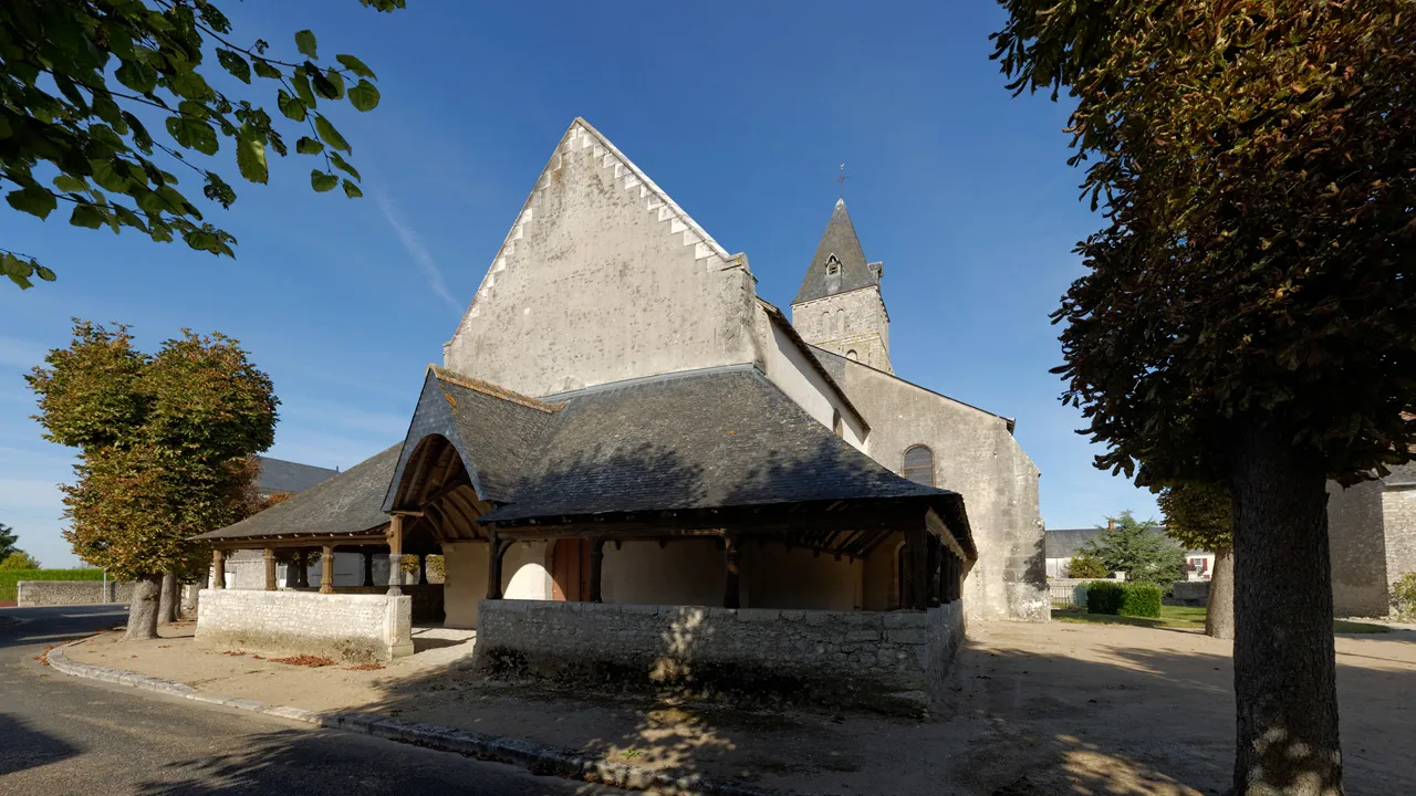 Photo showing: This building is inscrit au titre des monuments historiques de la France. It is indexed in the base Mérimée, a database of architectural heritage maintained by the French Ministry of Culture, under the reference PA41000015 .