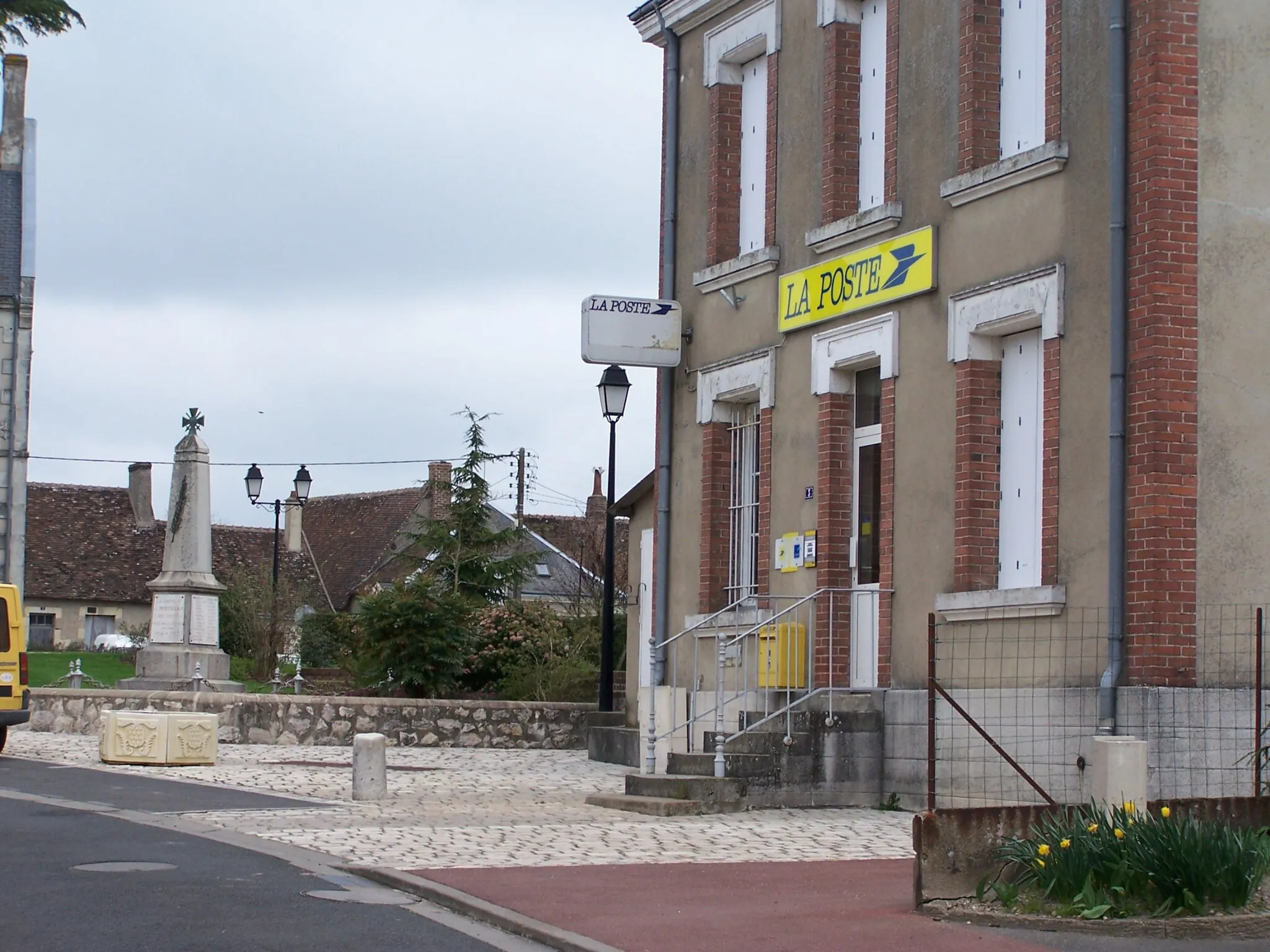 Photo showing: Le bureau de poste de Monthodon (Indre-et-Loire, France)