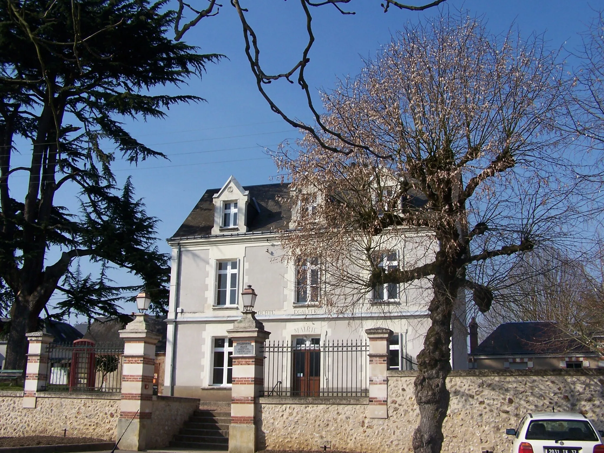 Photo showing: City hall of Villedômer (Indre-et-Loire, France)