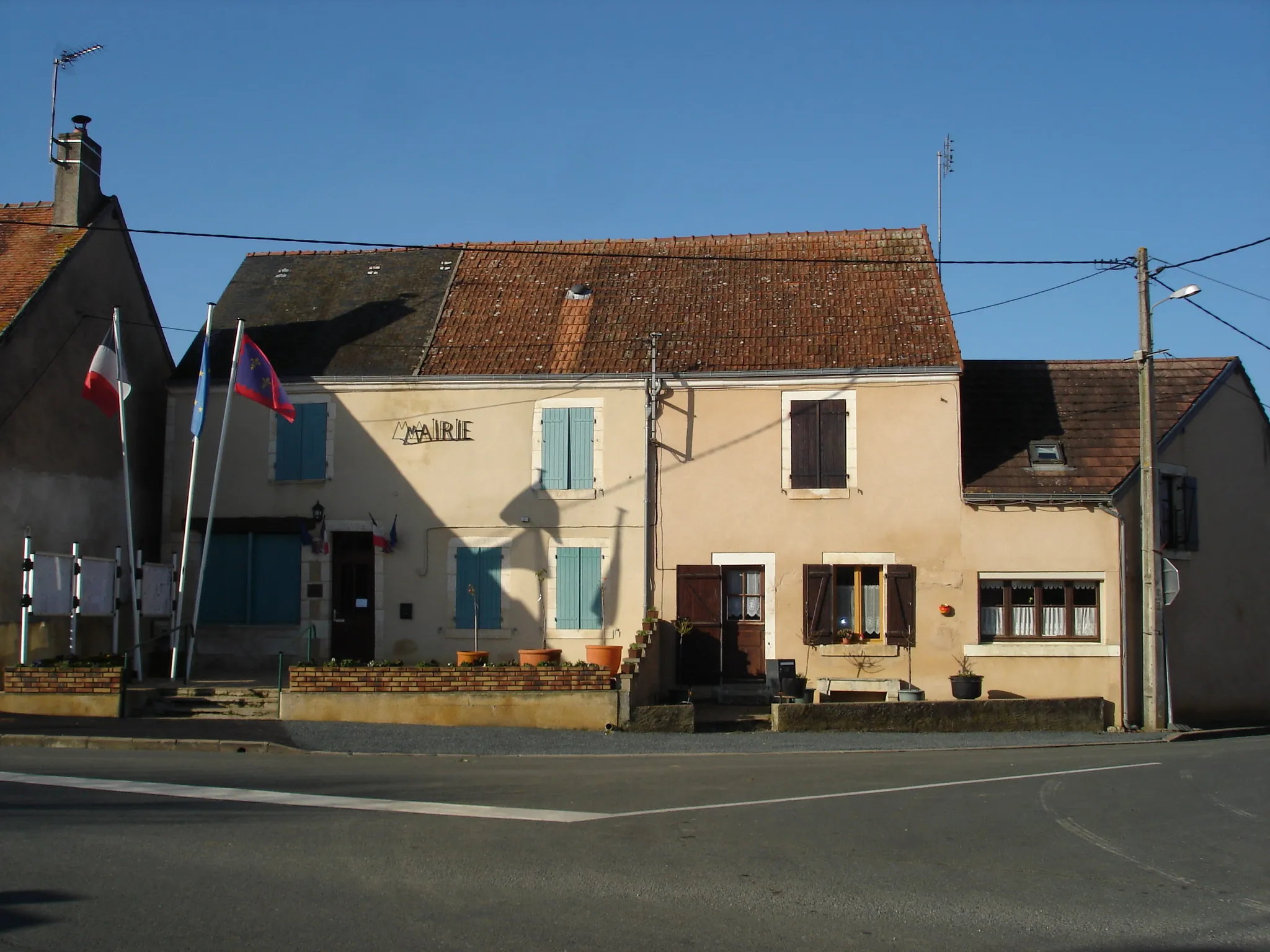 Photo showing: Sassierges-Saint-Germain (36) : La mairie.