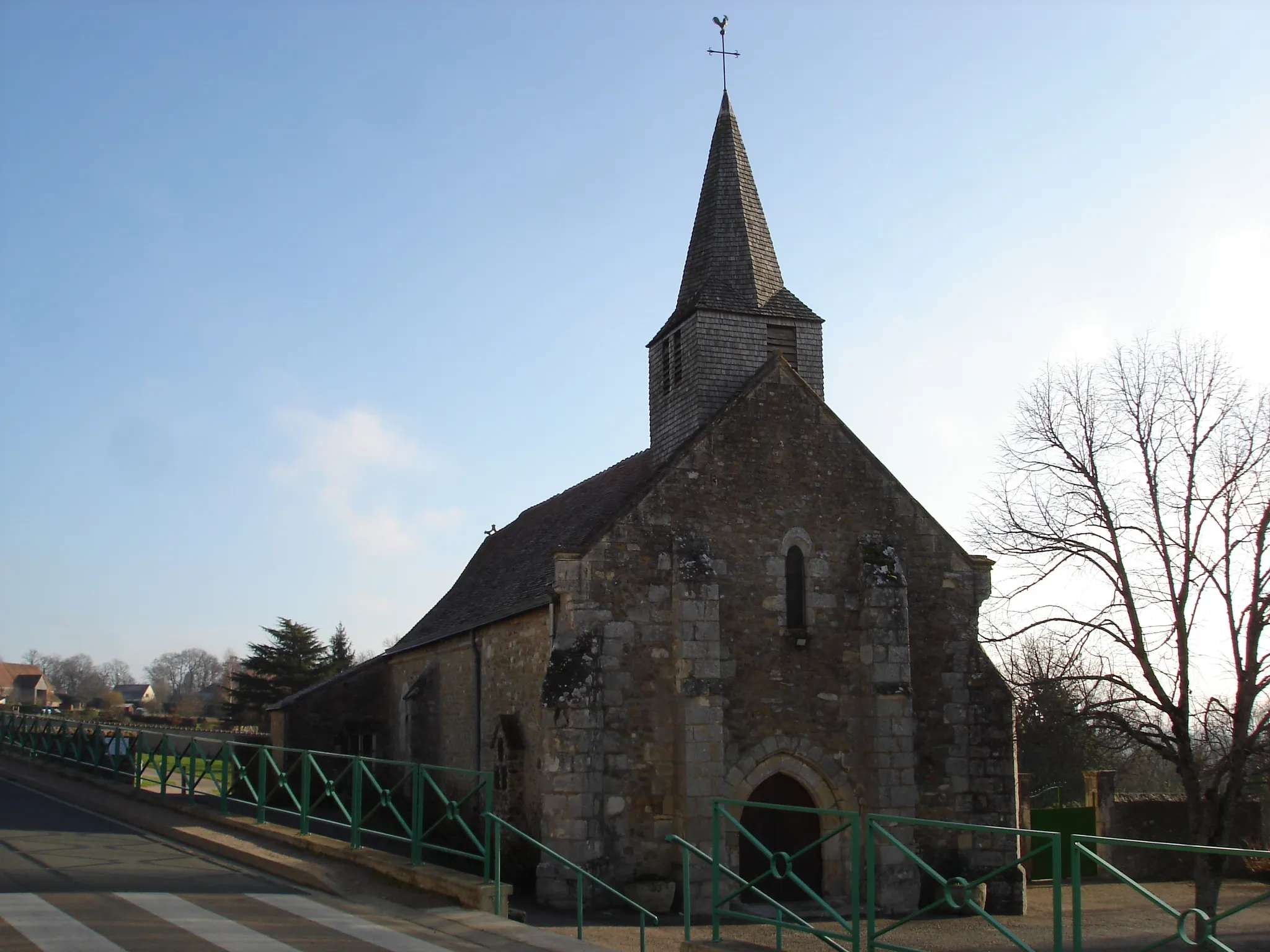 Photo showing: Verneuil-sur-Igneraie (36) : L'église.