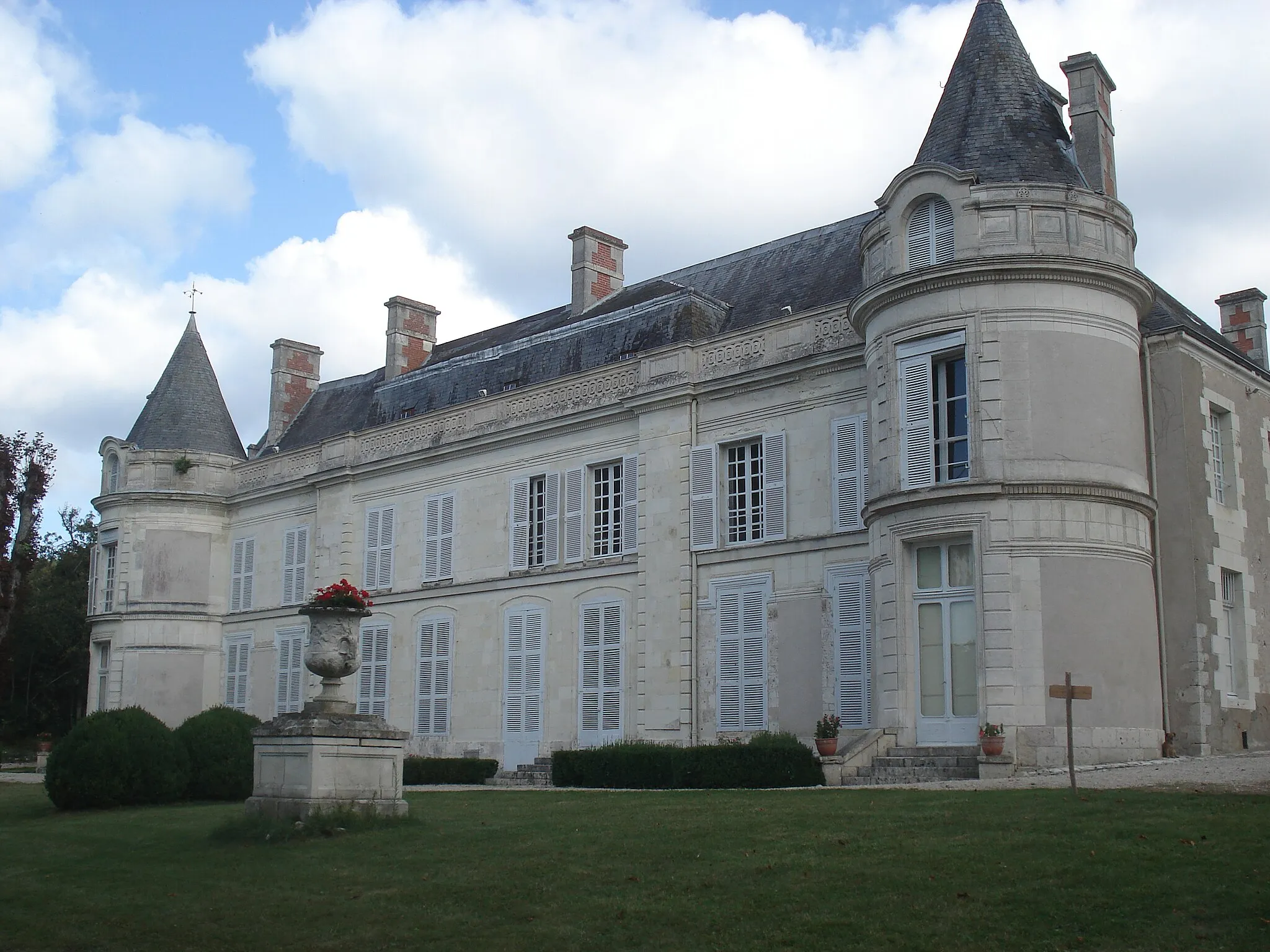 Photo showing: Façade du Château de Villelouet (Chailles, 41).