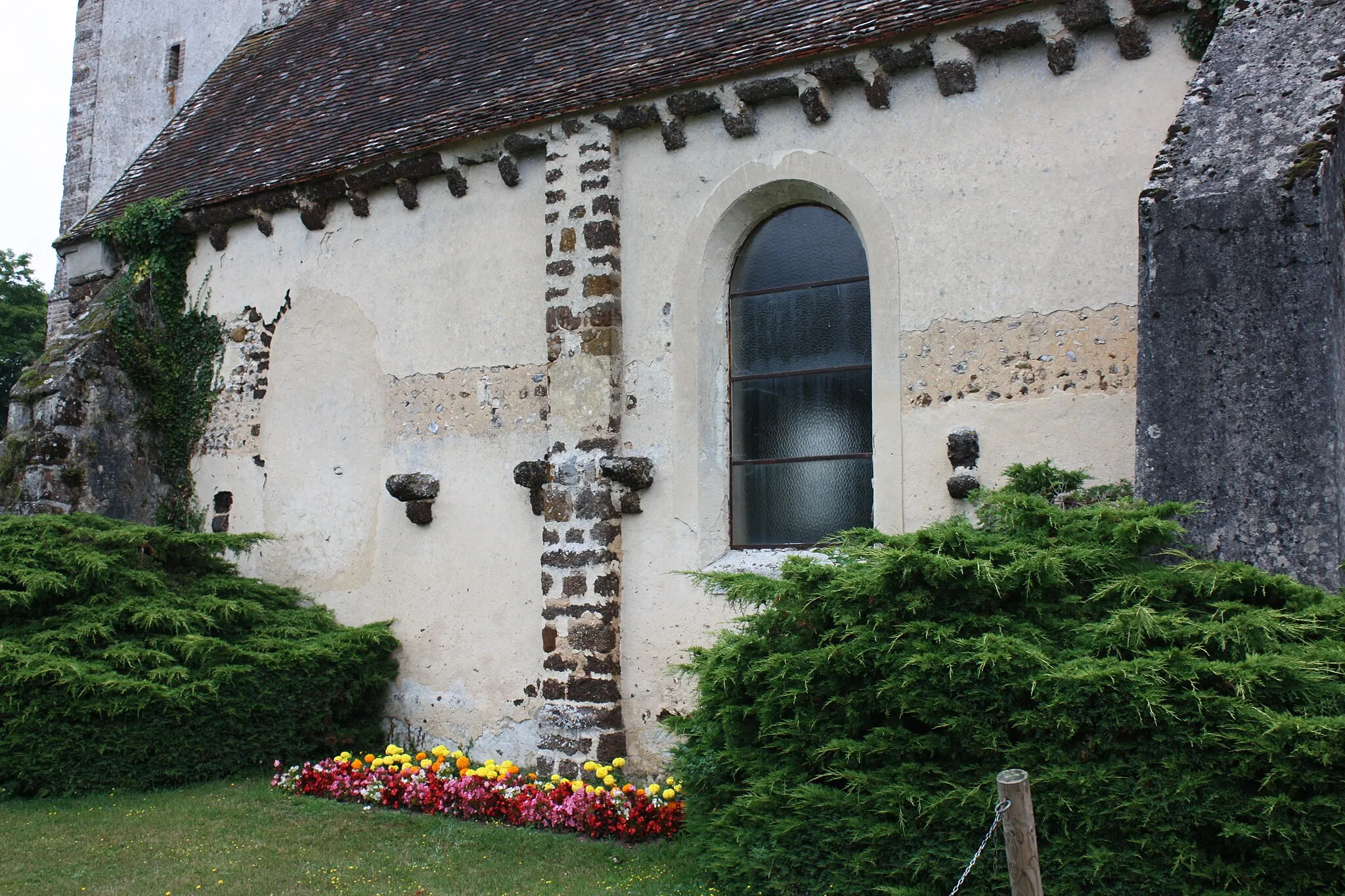 Photo showing: Marchainville - Eglise Notre-Dame-de-l'Assomption
Détail de la nef au Sud