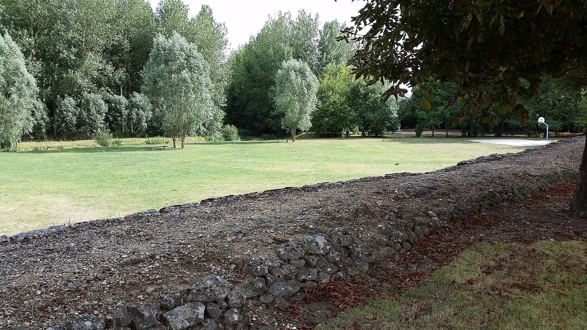 Photo showing: The Roman road and the park of Verdes, Loir-et-Cher, France