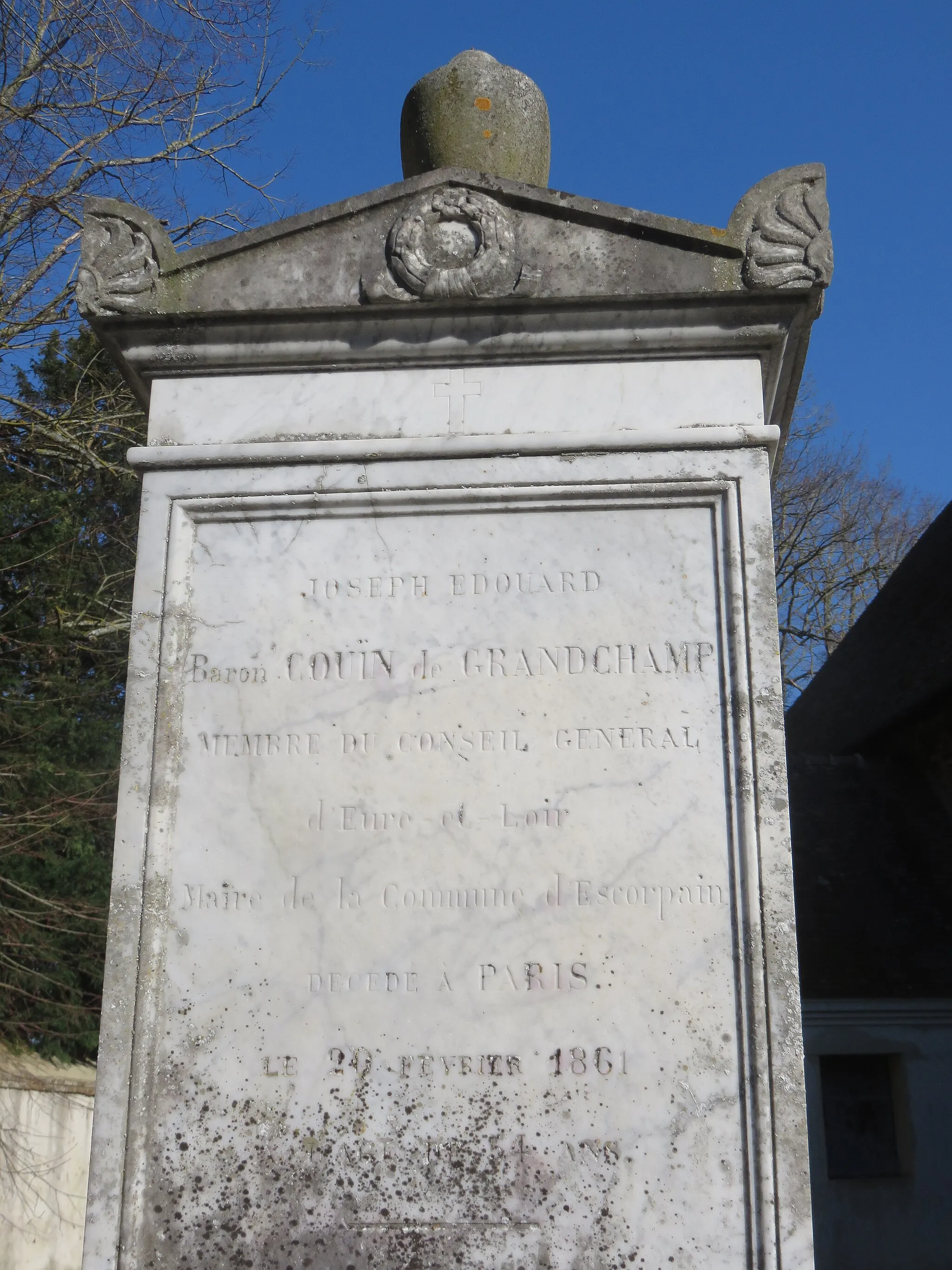 Photo showing: Tombe du baron Joseph-Édouard Couin de Grandchamp (fils du général)