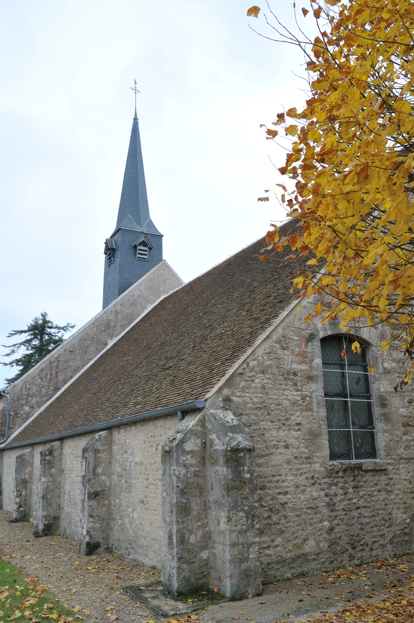 Photo showing: Église Saint-Martin de Bouilly-en-Gâtinais, Loiret, France