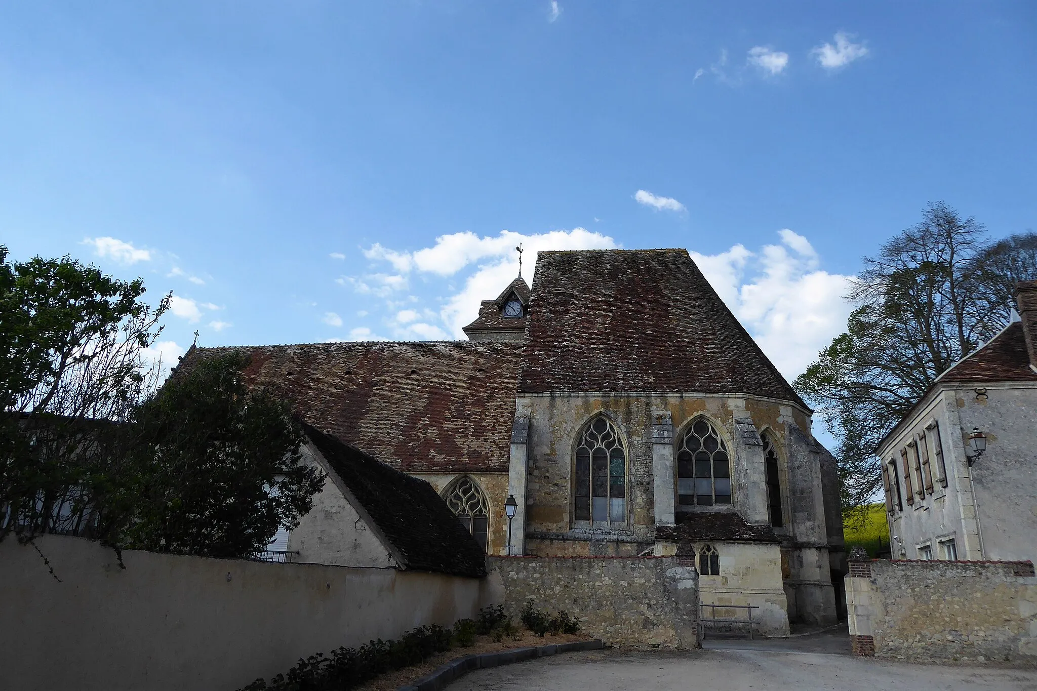 Photo showing: Façade sud de l'église Saint-Georges de Souancé-au-Perche, Eure-et-Loir, France.