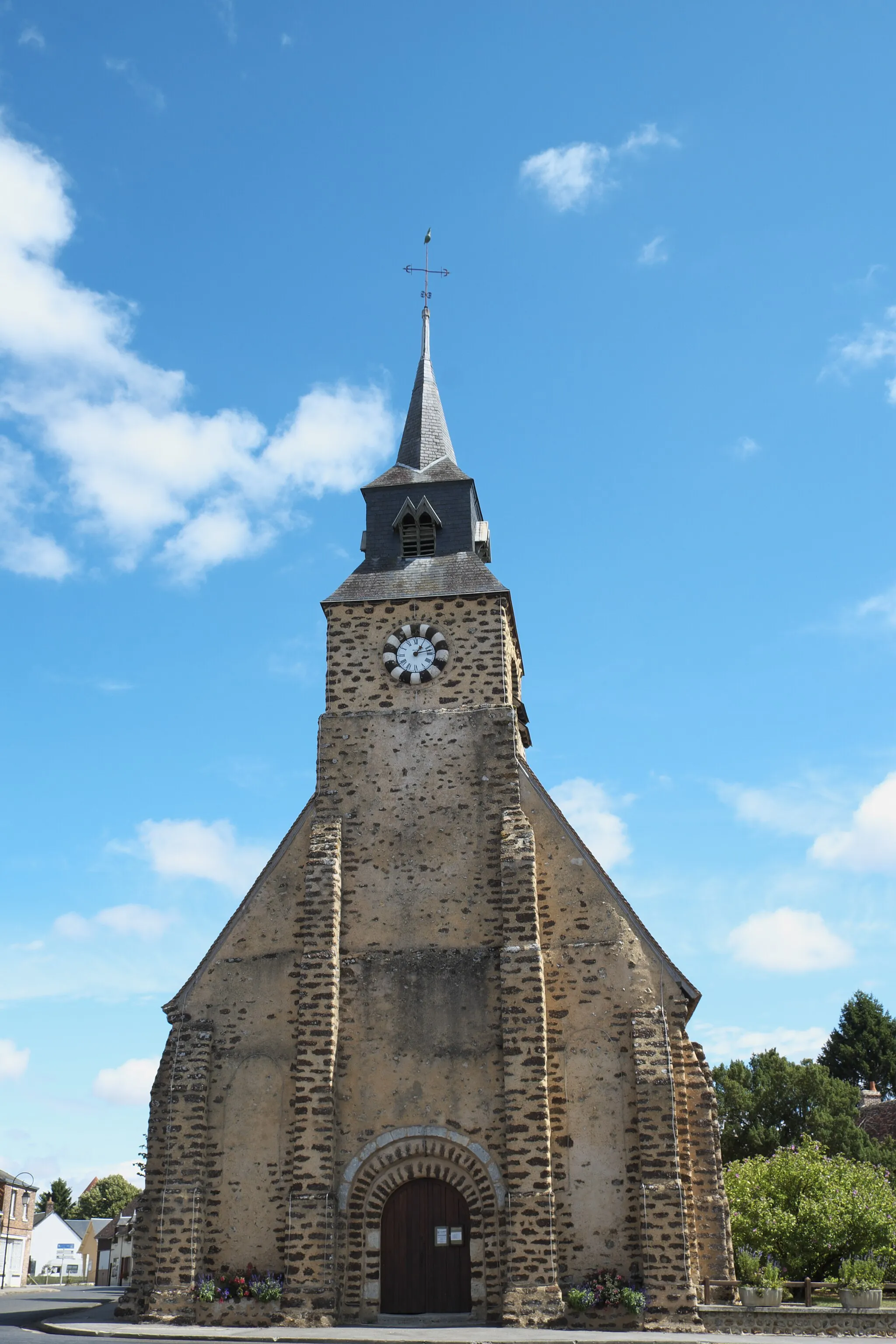 Photo showing: Katholische Kirche Sainte-Anne in Le Gault-du-Perche im Département Loir-et-Cher (Centre-Val de Loire/Frankreich)