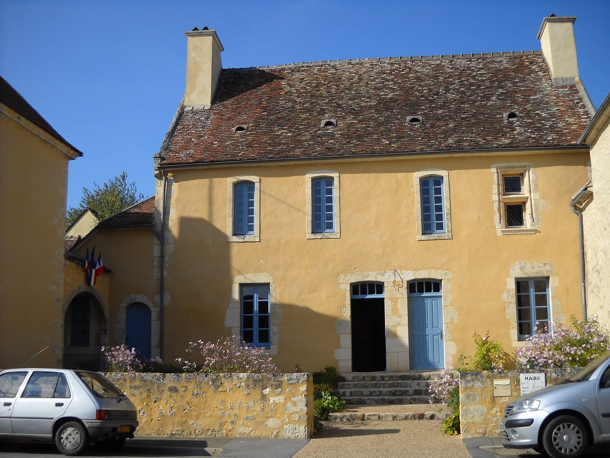 Photo showing: The town hall of Préaux-du-Perche, Orne, France.