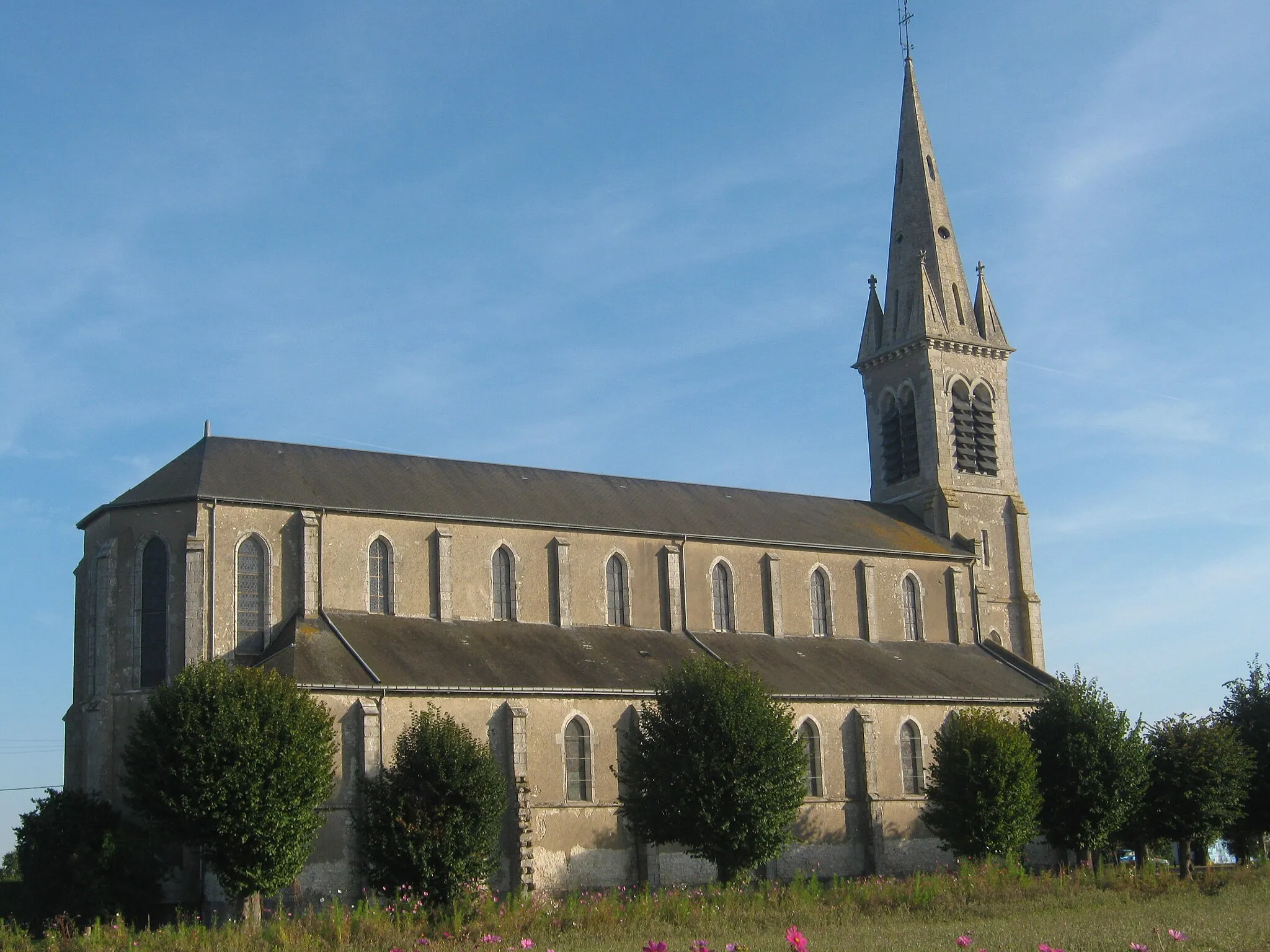 Photo showing: Vue de l'église de Baule.