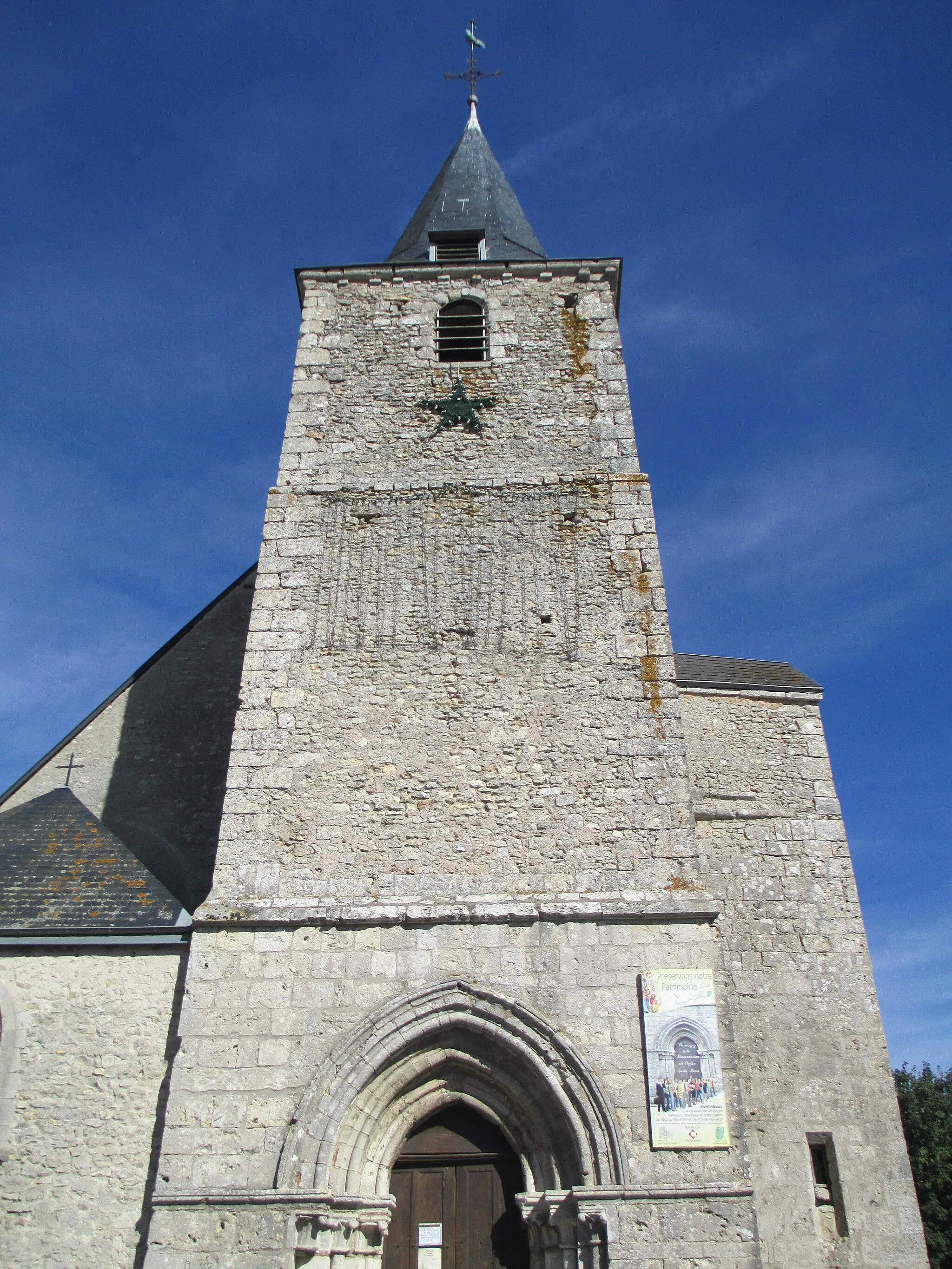 Photo showing: Église Saint-Denis de Prunay-le-Gillon (Eure-et-Loir).