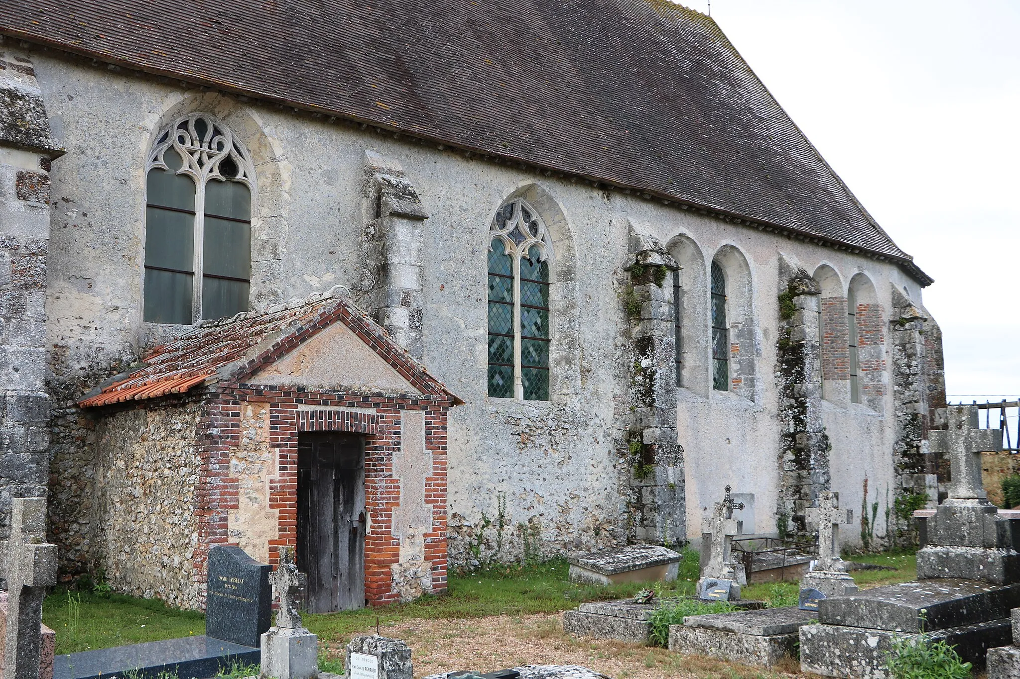 Photo showing: Gâtelles - Eglise Saint-Blaise