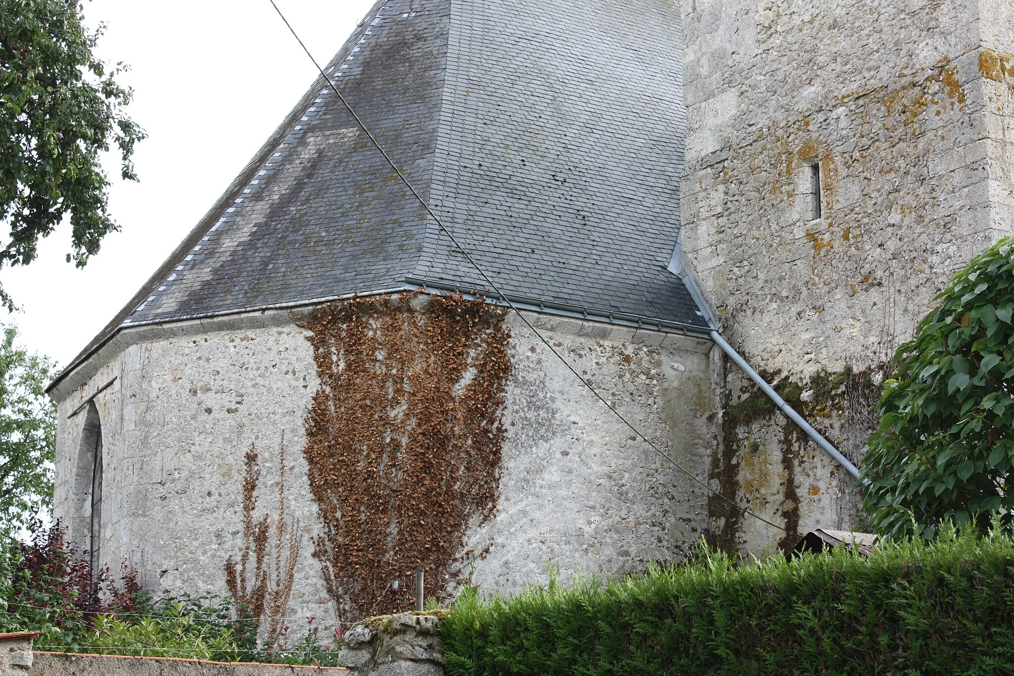 Photo showing: Umpeau - Eglise Saint-Lubin
Abside