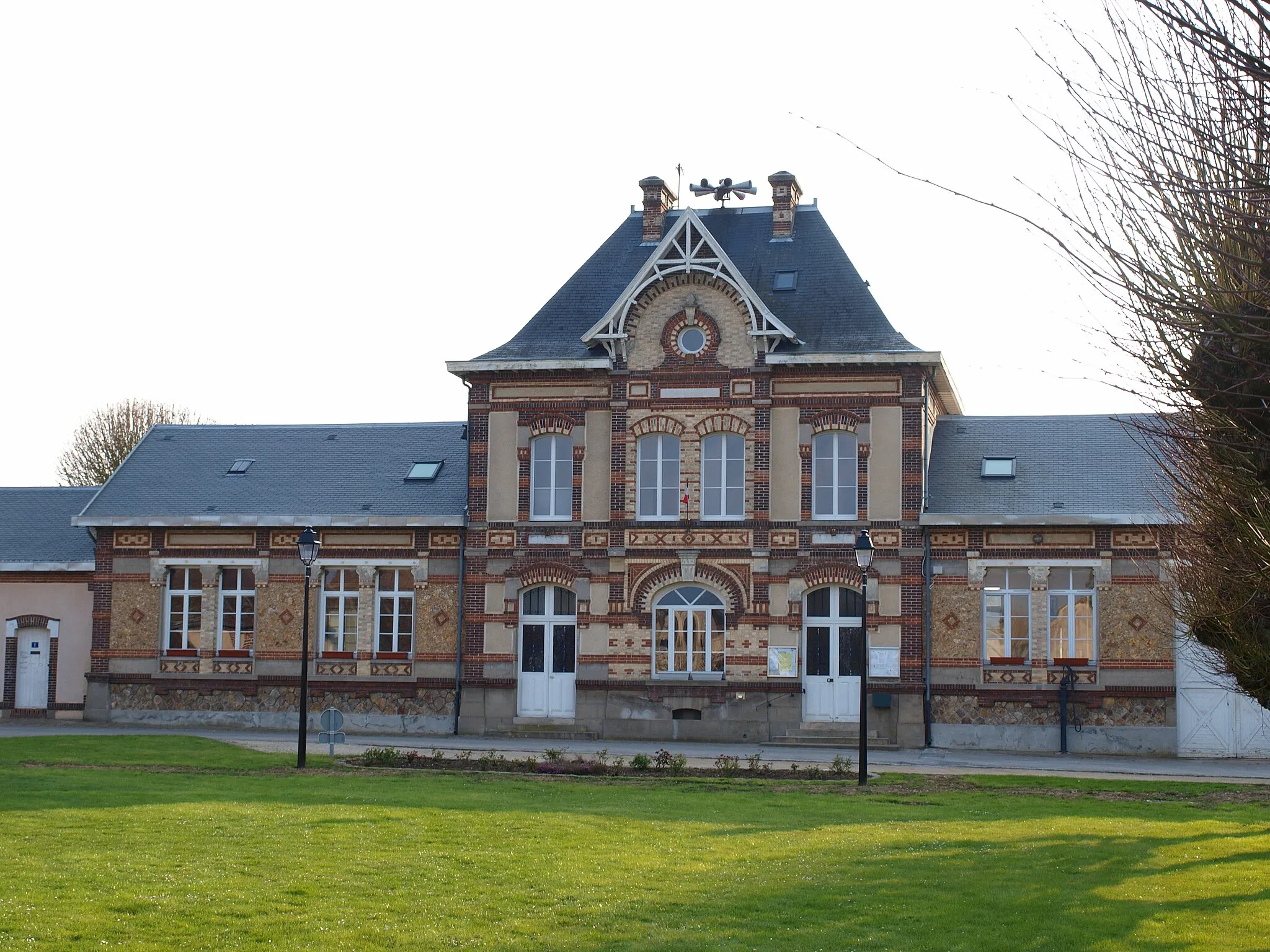 Photo showing: Saint-Laurent-la-Gâtine (Eure-et-Loir , France) ; la mairie à Boissy