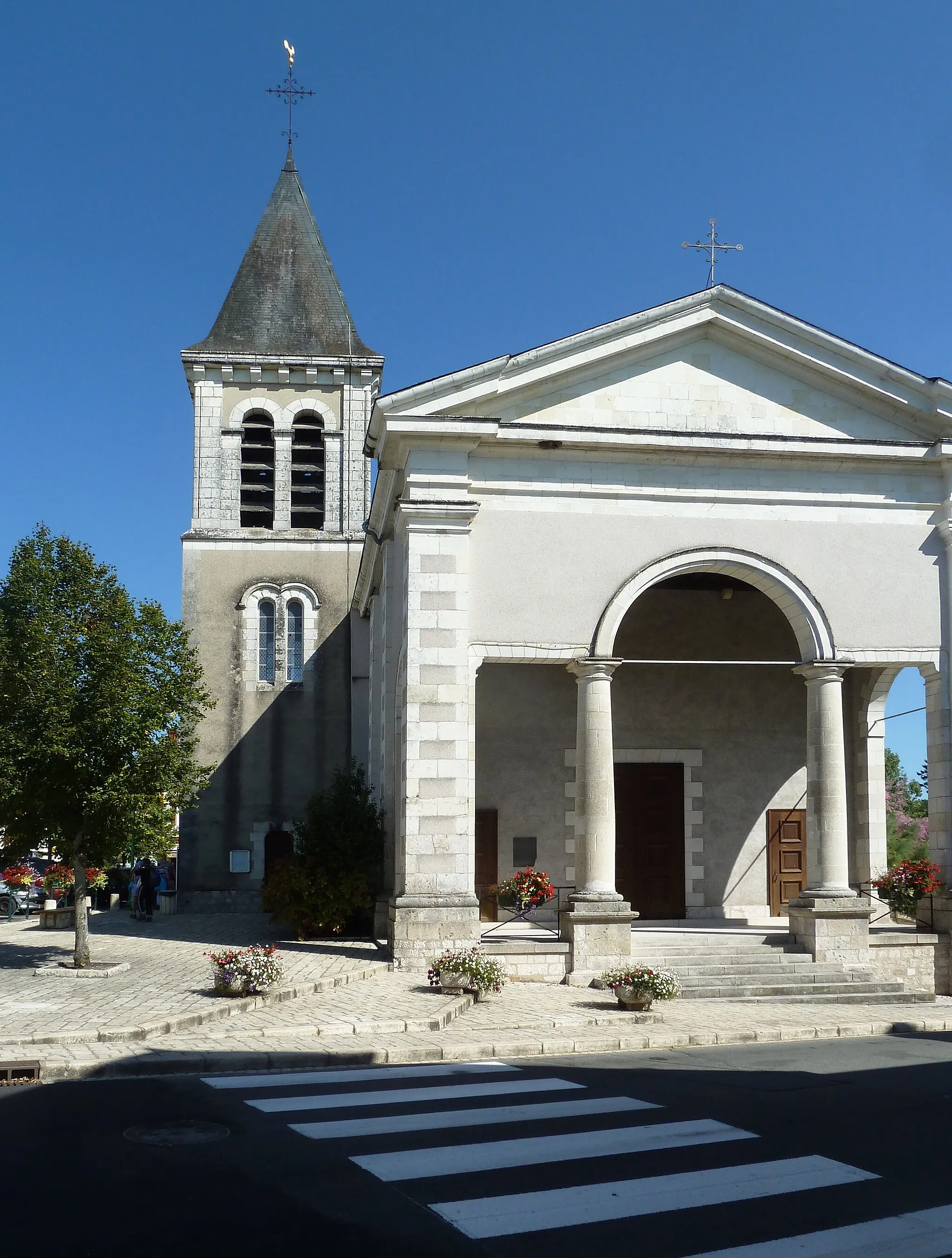 Photo showing: Église Saint-Denis, Neung-sur-Beuvron, Loir-et-Cher, France