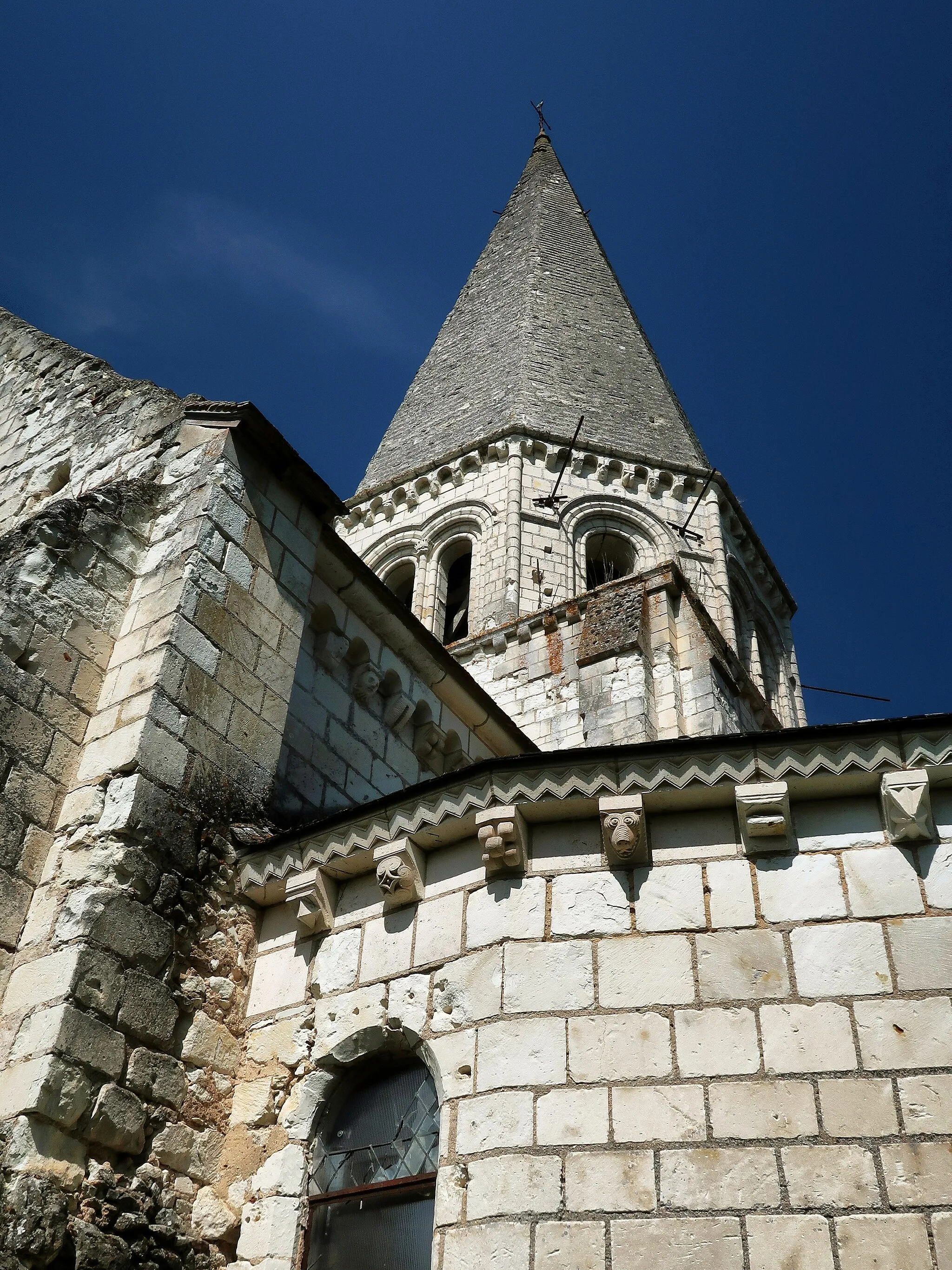 Photo showing: Abbaye royale Notre-Dame d'Aiguevive (Faverolles-sur-Cher)