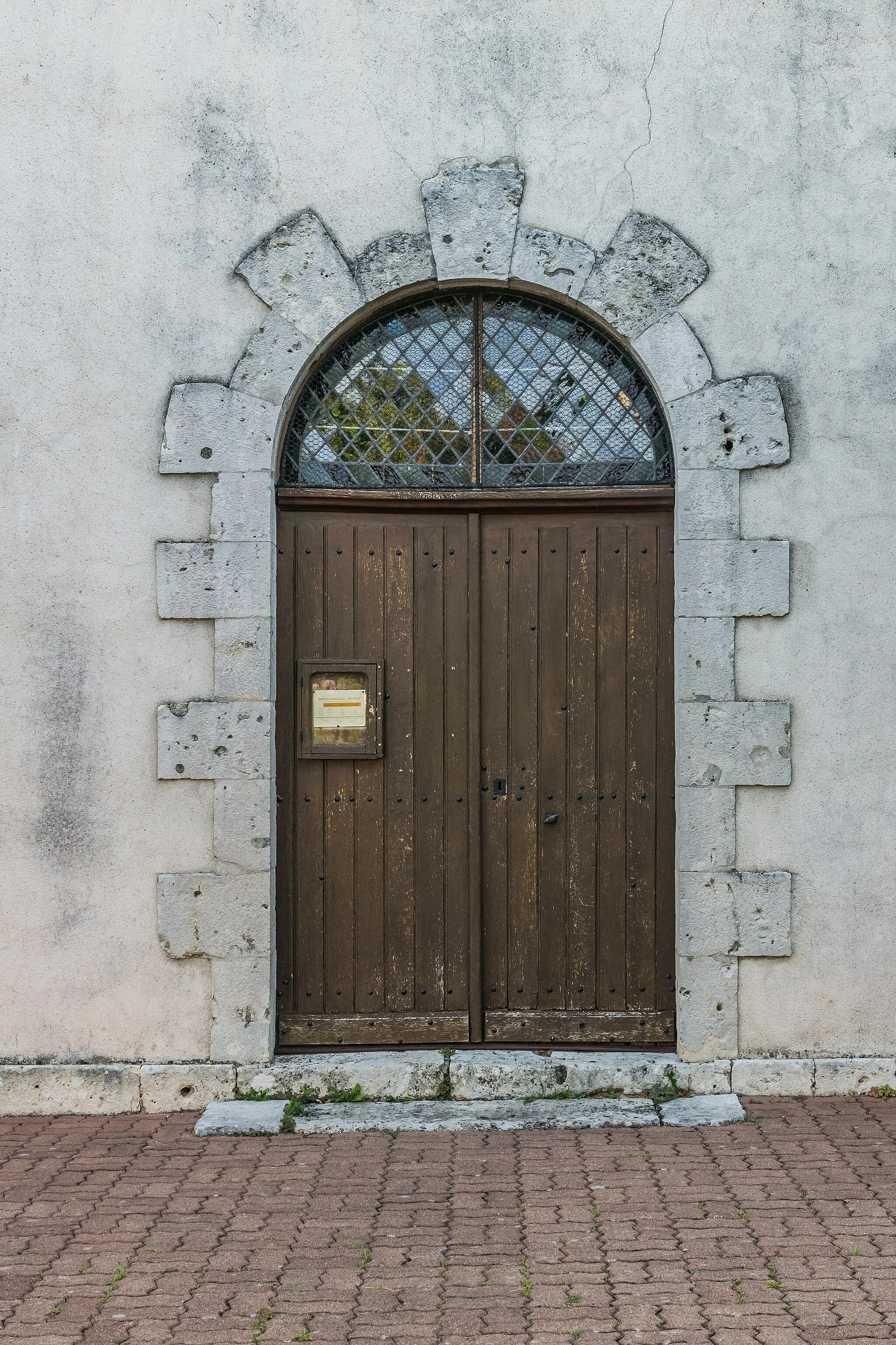 Photo showing: Portal of the Saint Martin church of Monthou-sur-Bièvre, Loir-et-Cher, France