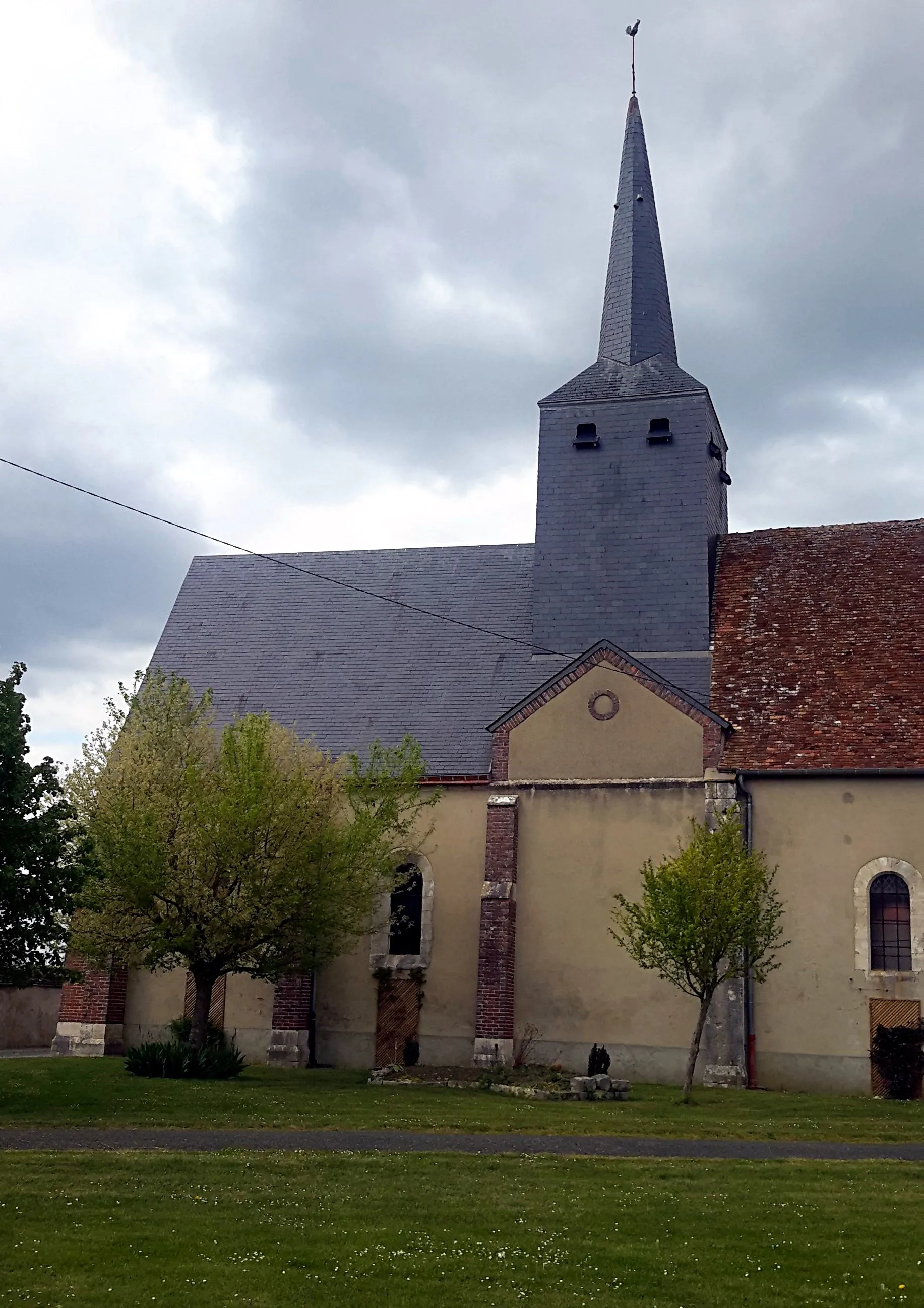 Photo showing: Église de la Sainte Trinité, Mignerette, Loiret, France.