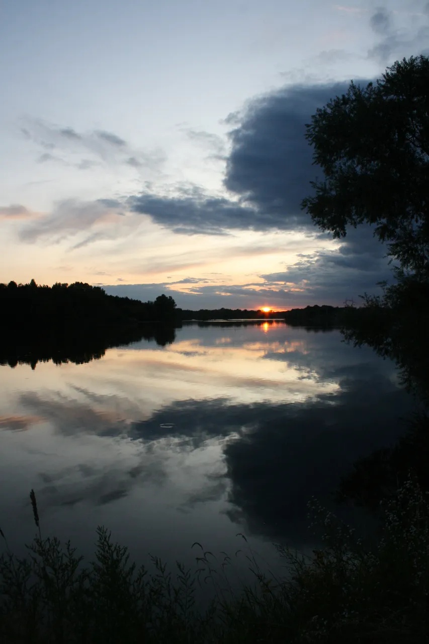 Photo showing: Couché de soleil sur la Loire à Nevoy ( Loiret )