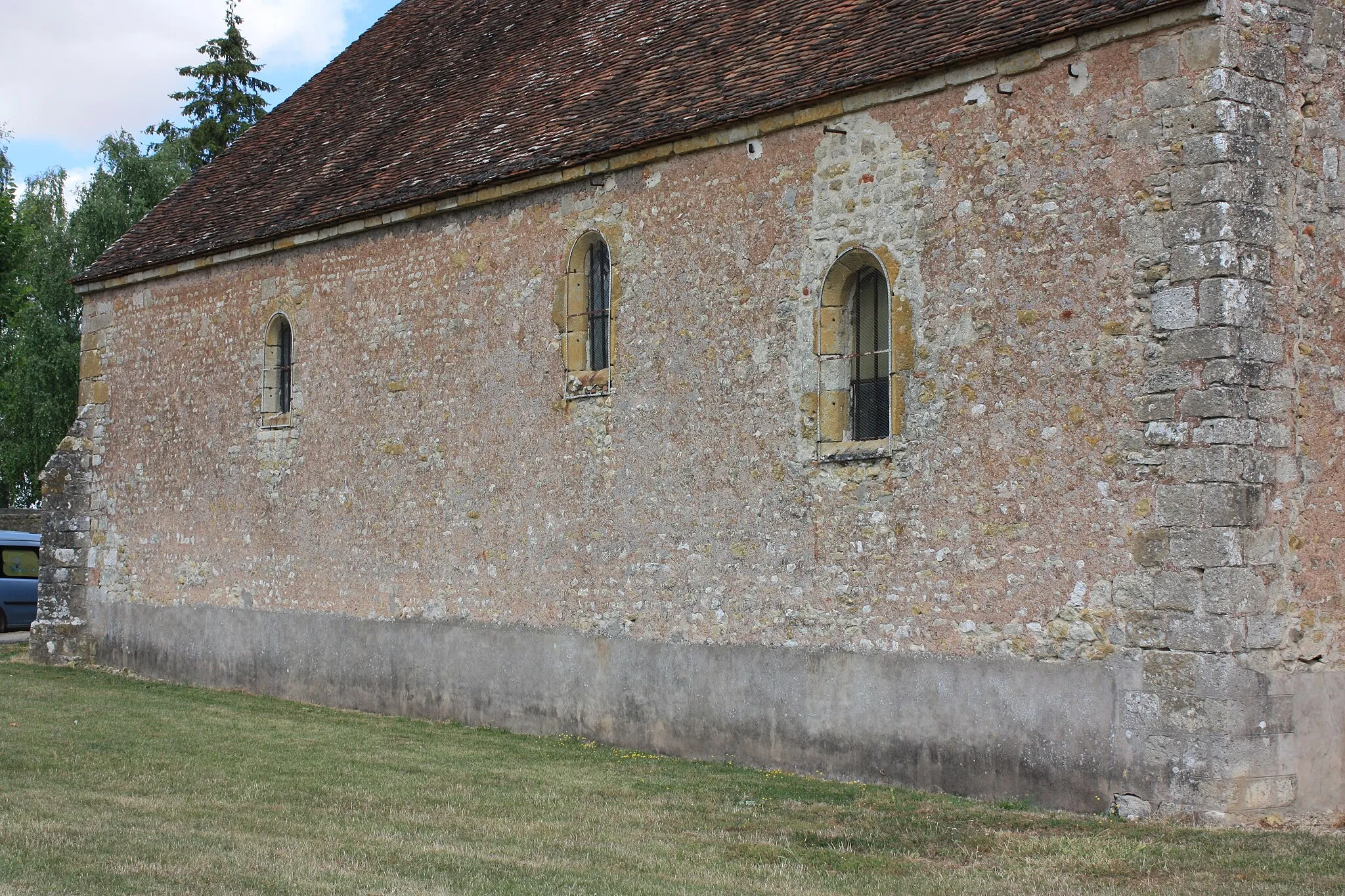 Photo showing: Bondaroy - Eglise Saint-Martin-le-Seul.
Le site abrite aujourd'hui le monastère orthodoxe des Saint-Grégoire et Martin.