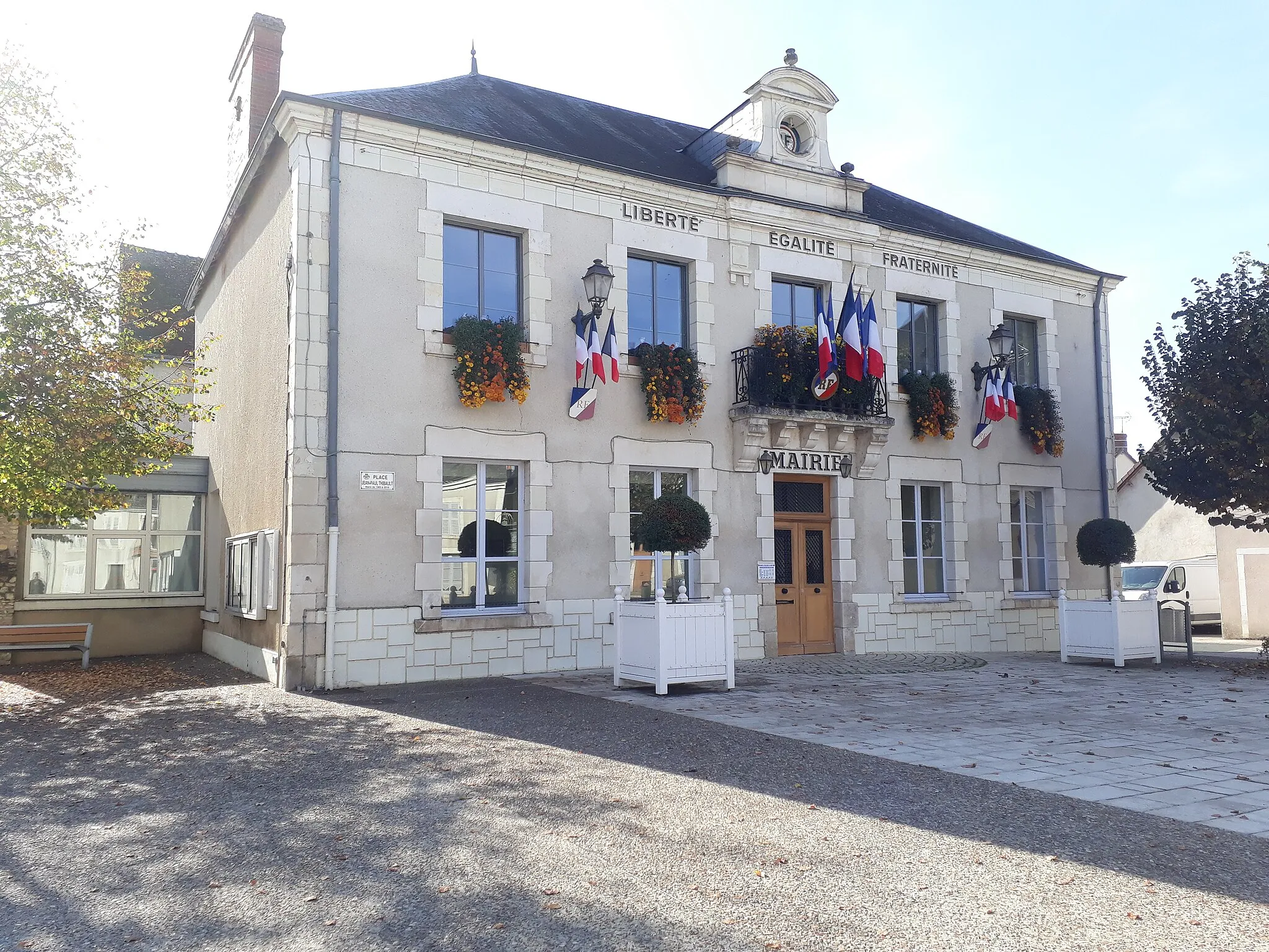 Photo showing: Mairie de Villedieu-sur-Indre.