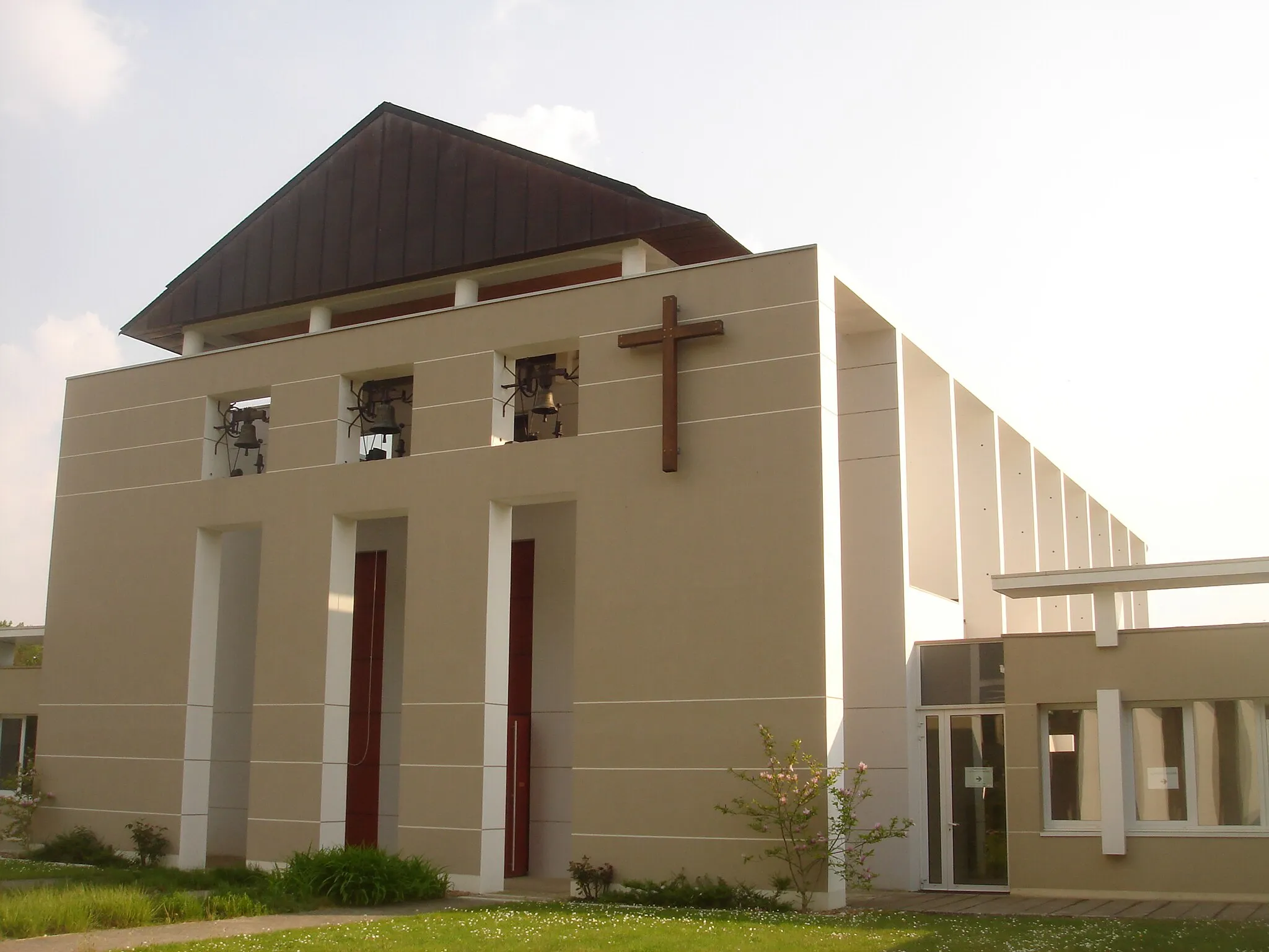 Photo showing: Monastère Notre-Dame de Bouzy-la-Forêt, Loiret, Centre, France