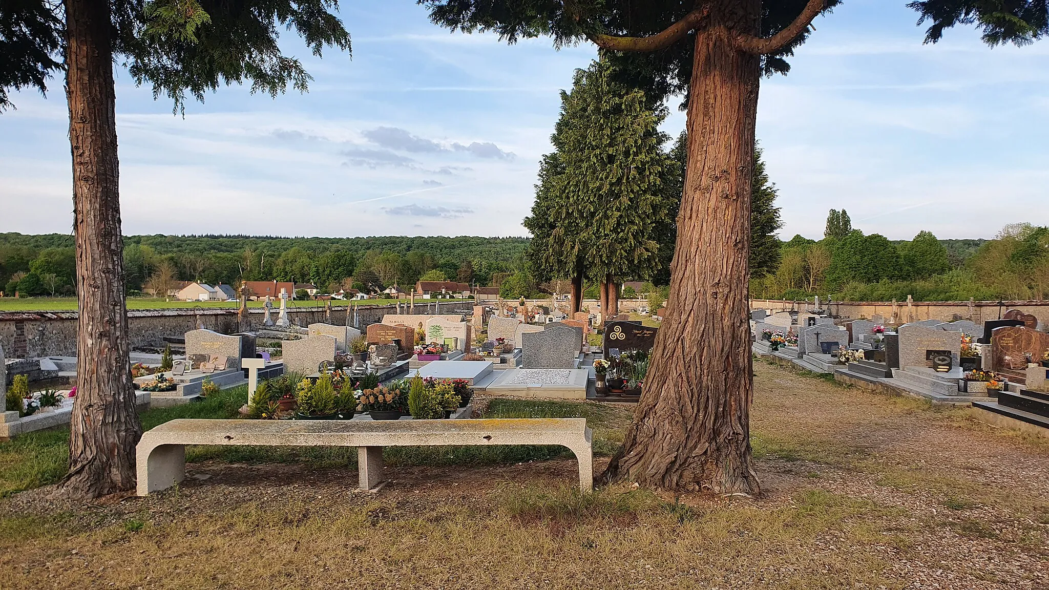 Photo showing: Cimetière