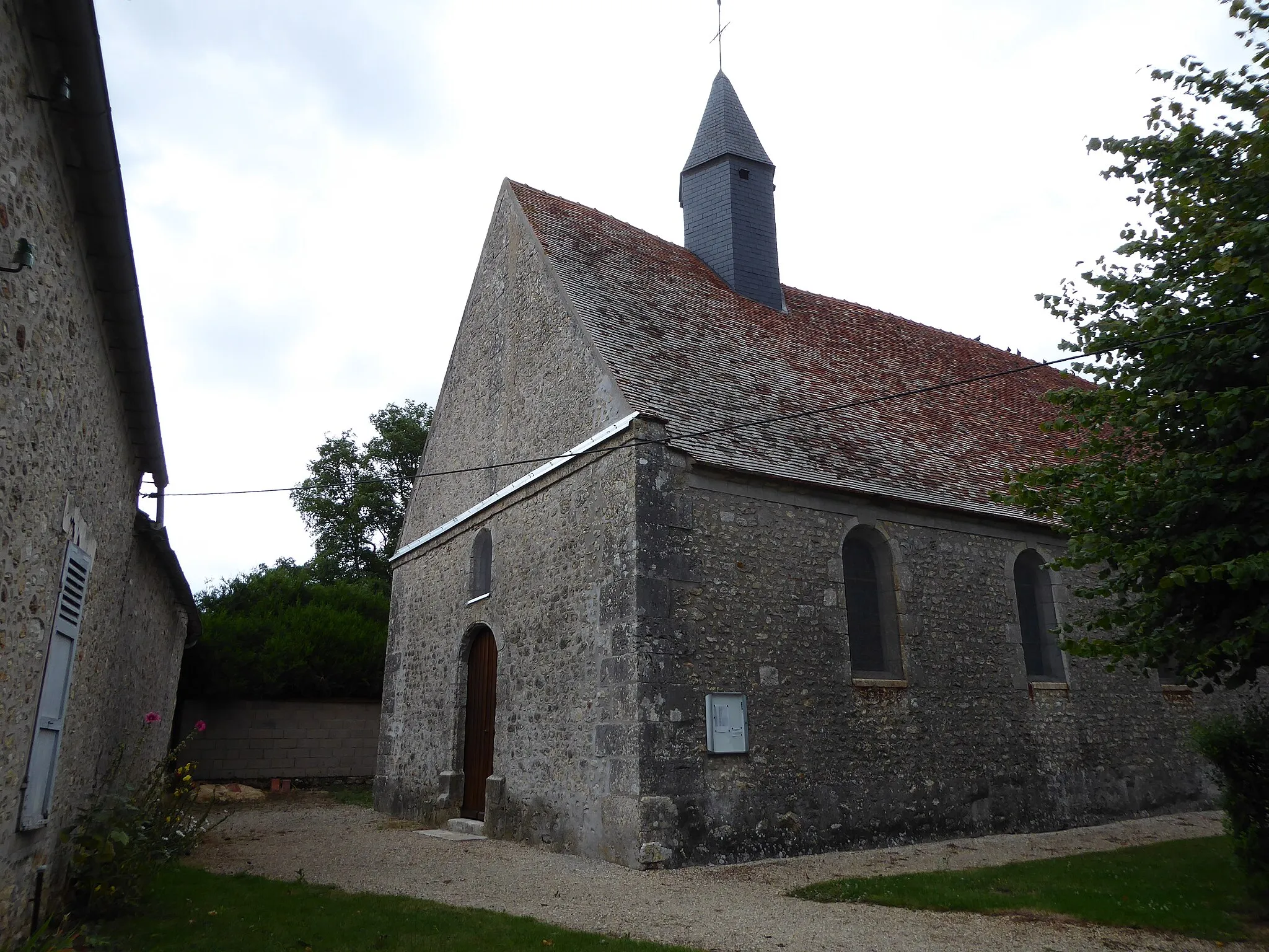 Photo showing: église Saint-Maur, Moinville-la-Jeulin, Eure-et-Loir, France.