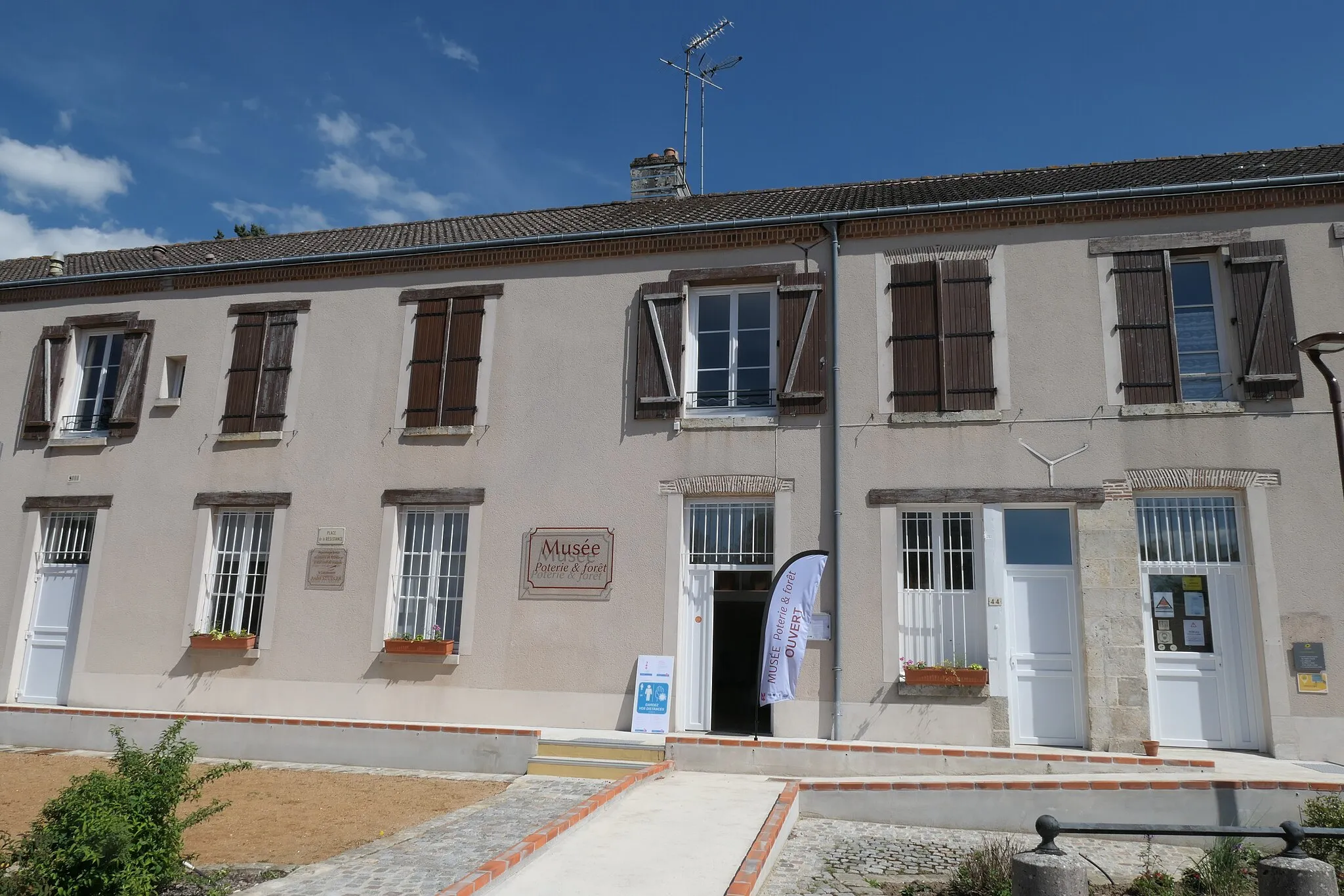 Photo showing: "Potery and forest" museum in Nibelle (Loiret, France)