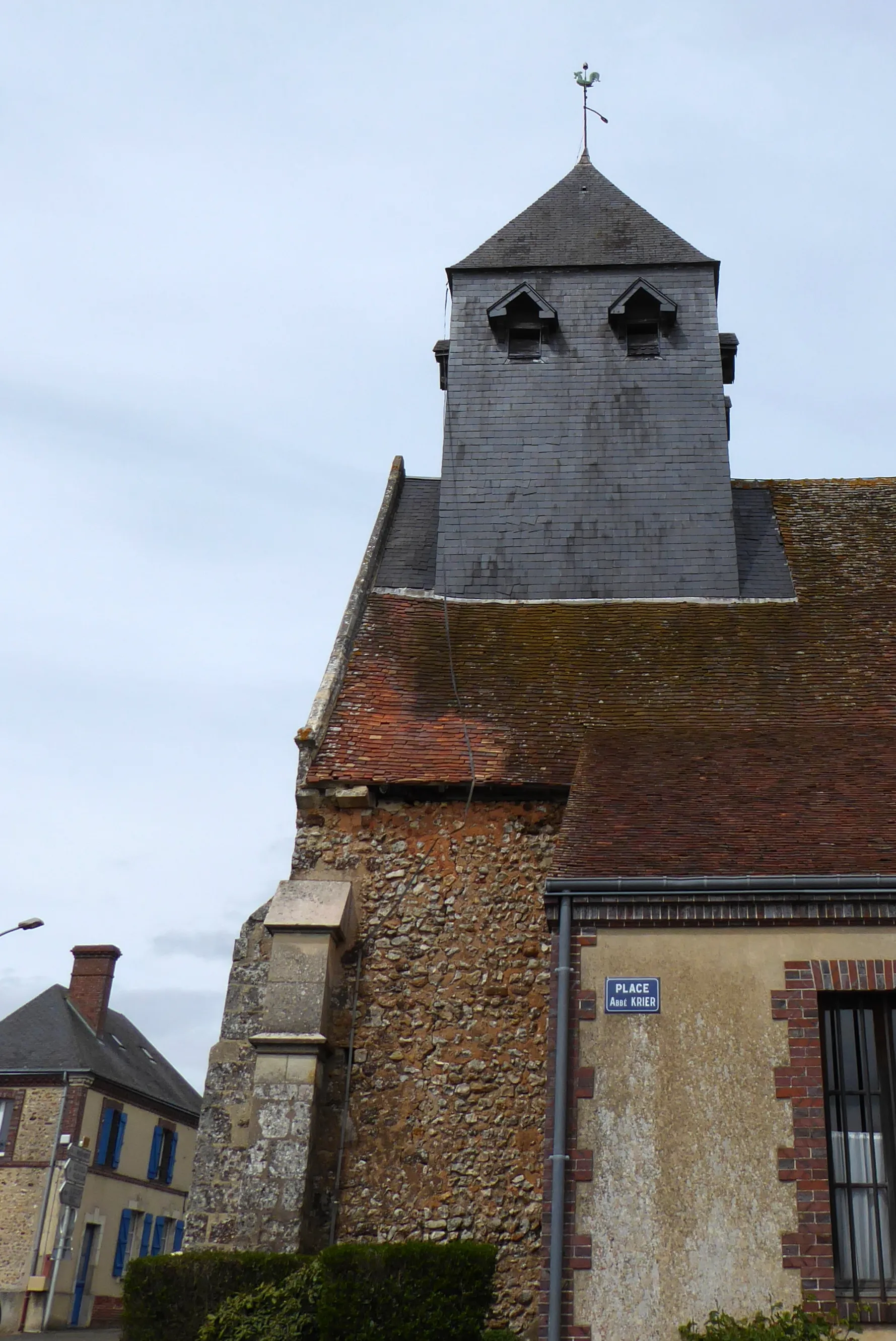 Photo showing: église Saint-Jean-Baptiste, place Abbé Krier, Luigny, Eure-et-Loir (France).