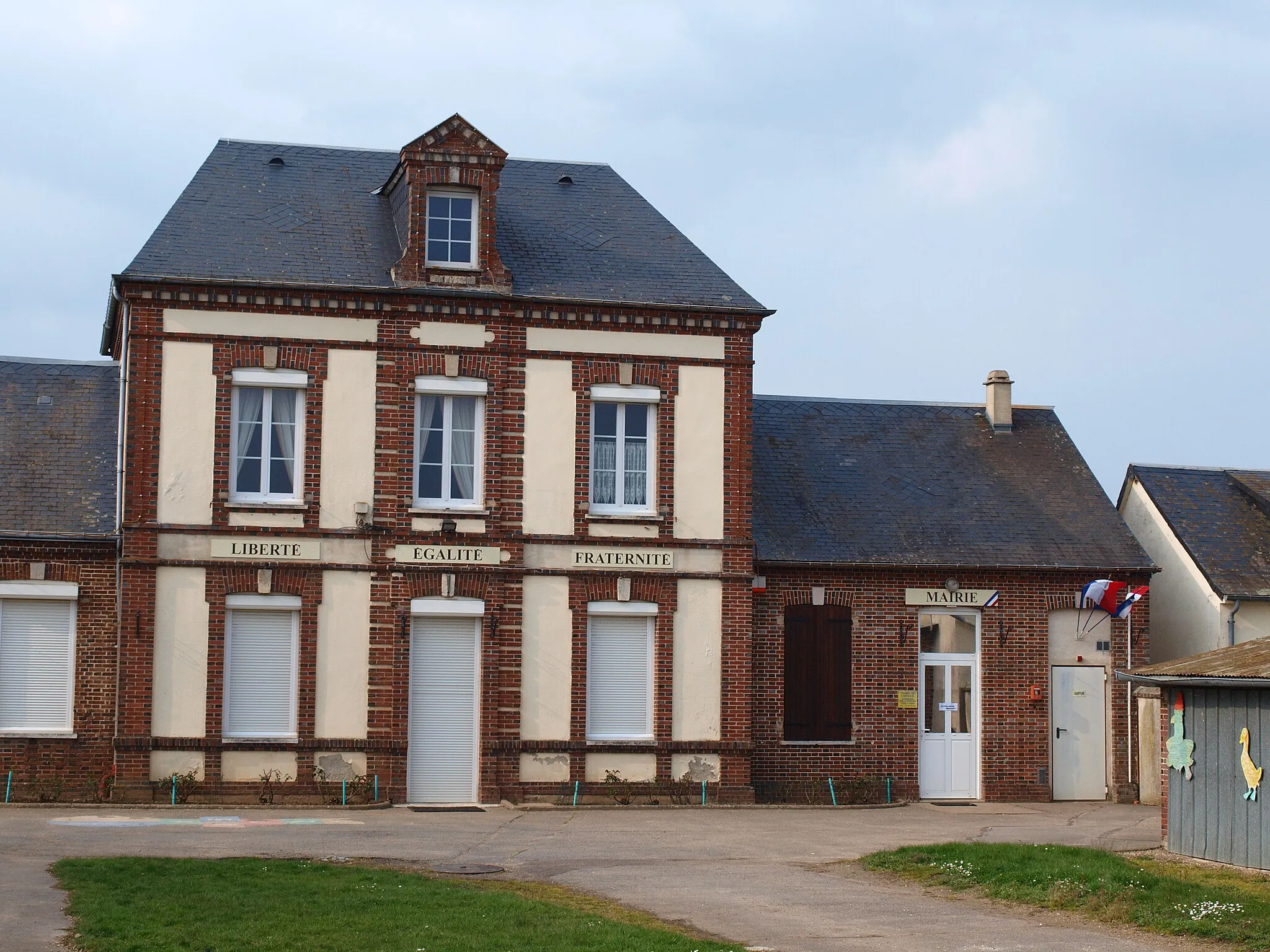 Photo showing: Corneuil (Eure, France) , mairie-école.