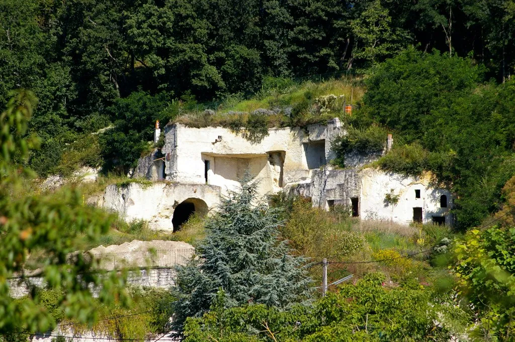 Photo showing: Habitation troglodytique ‡ BourrÈ.