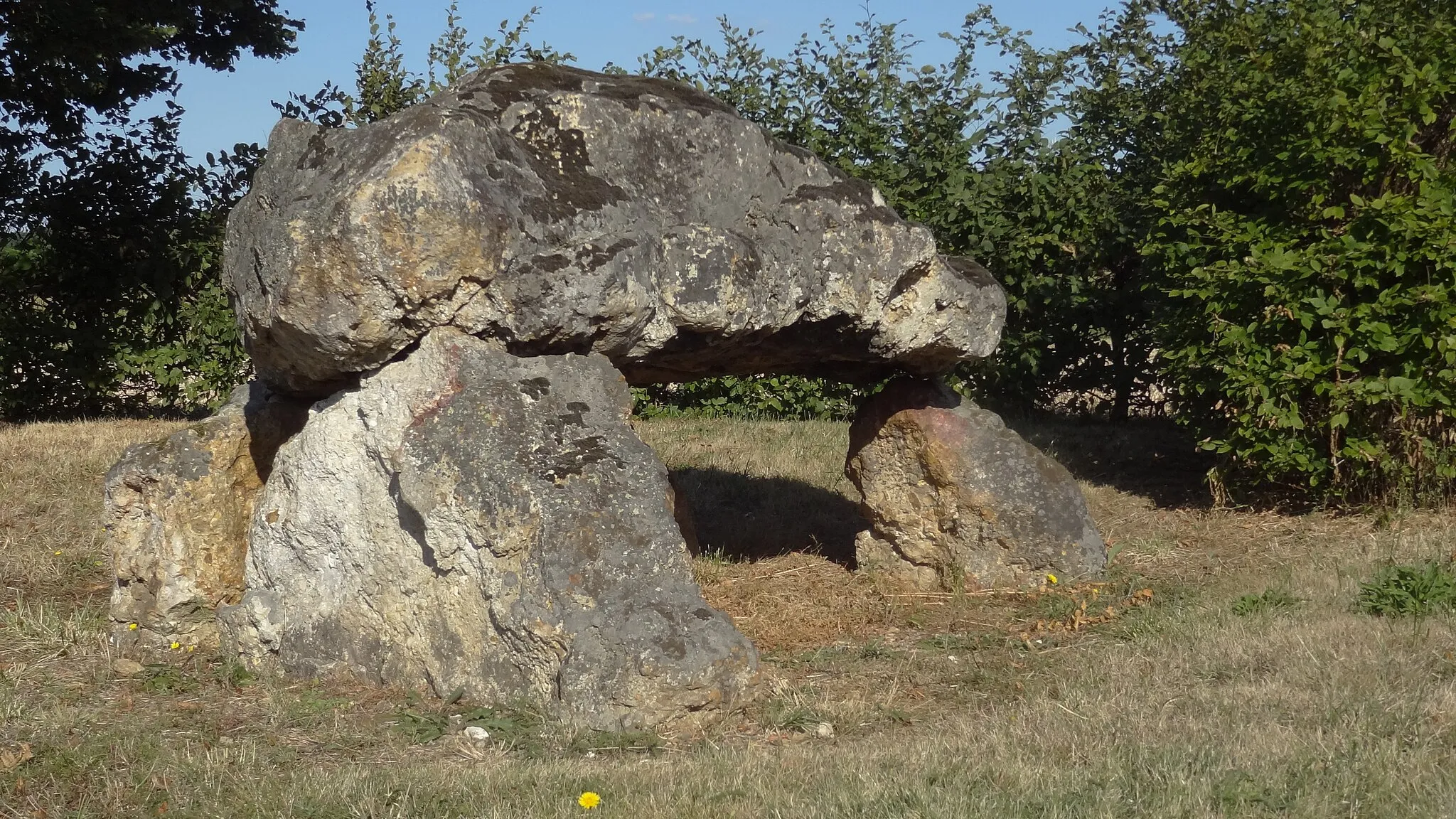 Photo showing: Dolmen de la Couture, Saint-Hilaire-la-Gravelle, Loir-et-Cher, France