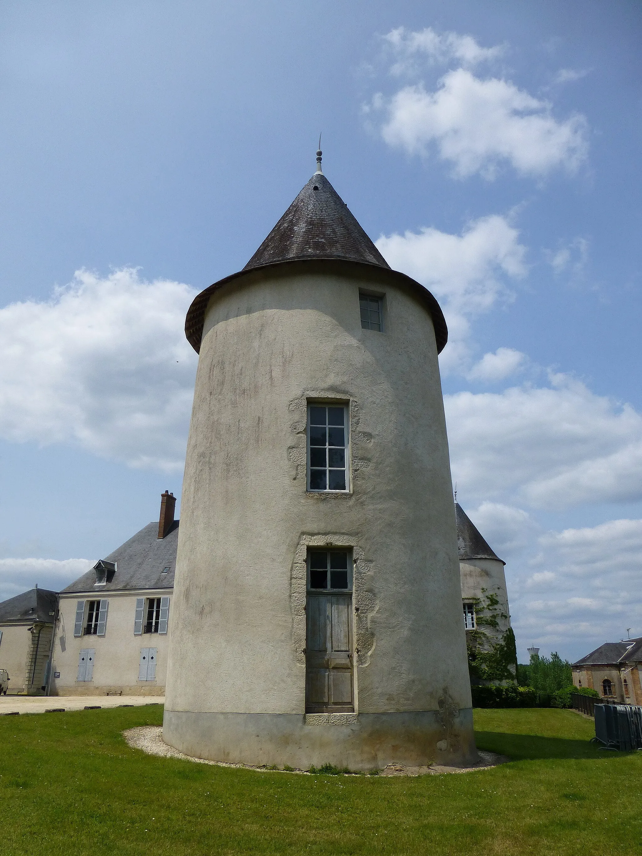 Photo showing: Château de Saint-Maur (abrite aujourd'hui un musée des métiers) à Argent-sur-Sauldre (Cher)