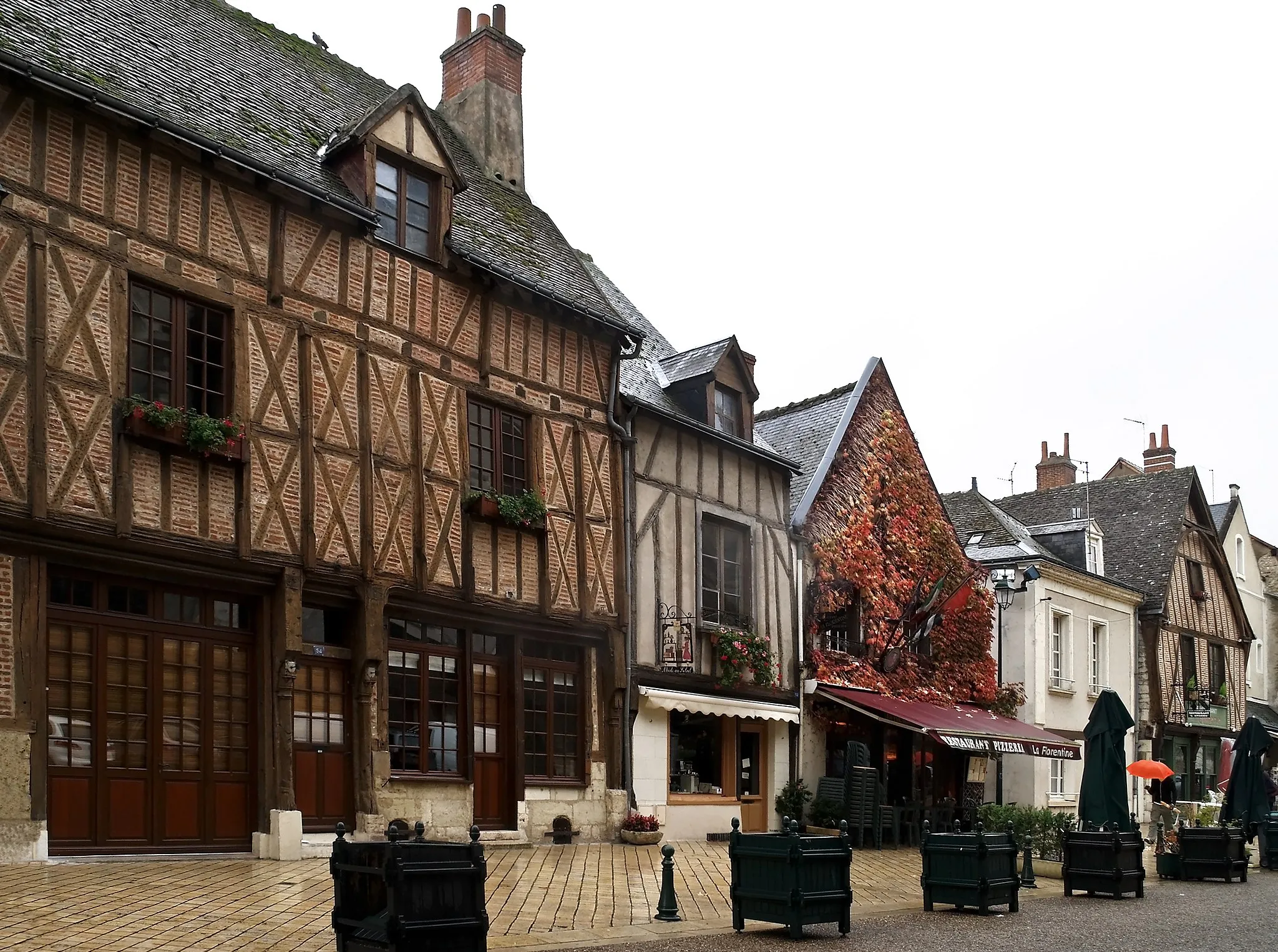Photo showing: Amboise (Indre-et-Loire ; France): timber-framed houses.