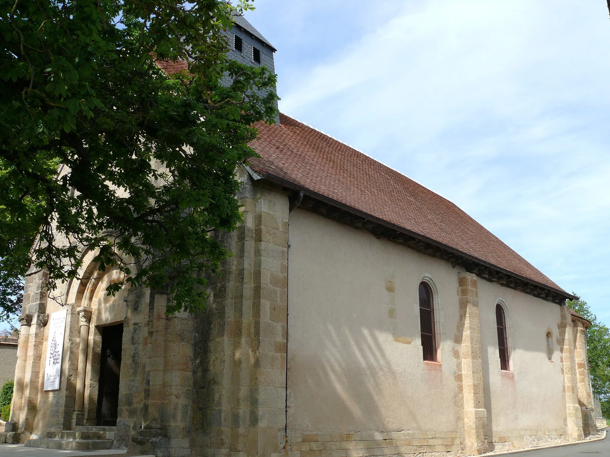 Photo showing: Orval (Cher) - Eglise Saint-Hilaire - Ensemble