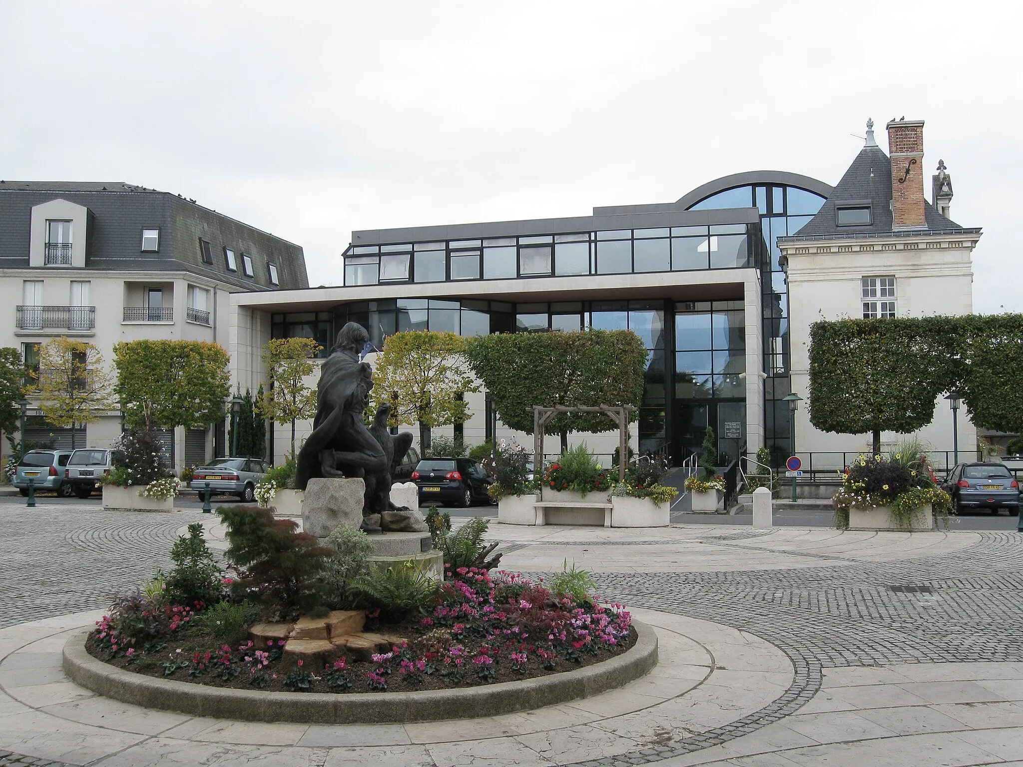 Photo showing: Hôtel de Ville, Saint-Jean-le-Blanc, Loiret, France