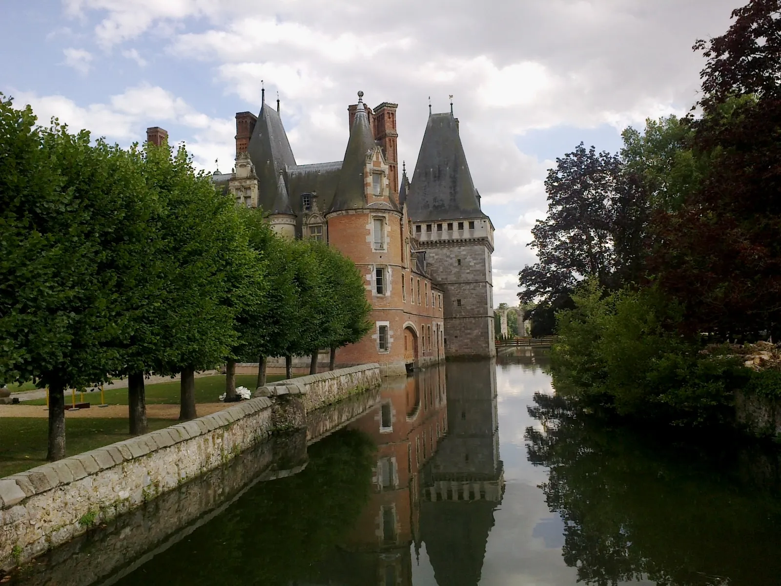 Photo showing: Eure-Et-Loir Maintenon Chateau 05082014